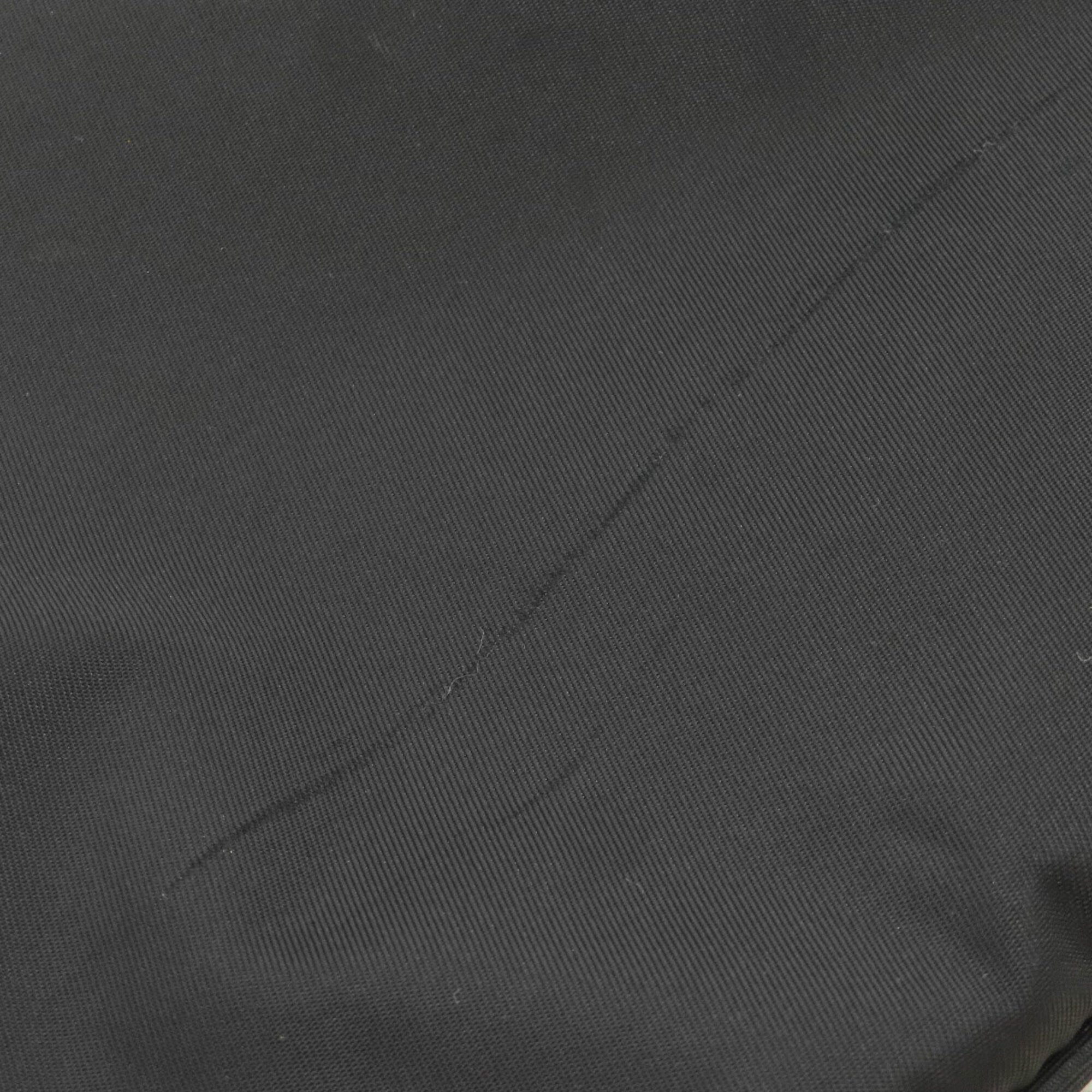 Prada Black Nylon Shoulder Bag (Pre-Owned)