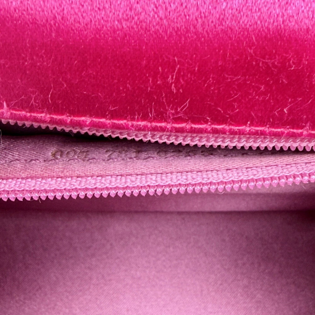 Gucci Gold Pink Bamboo Satin Handbag (Pre-Owned)