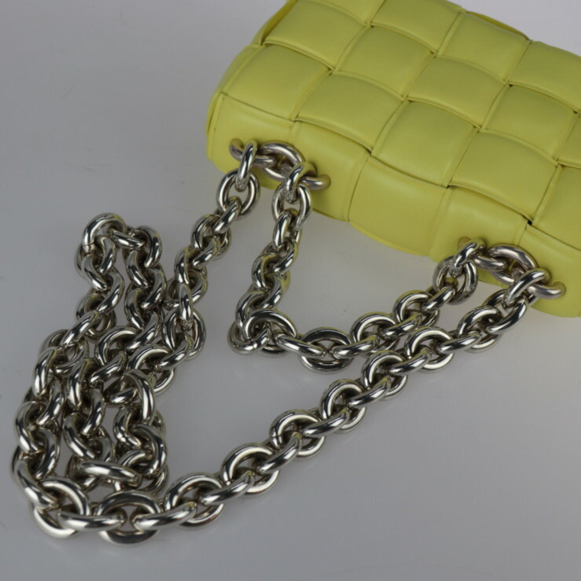 Bottega Veneta Intrecciato Yellow Leather Shoulder Bag (Pre-Owned)