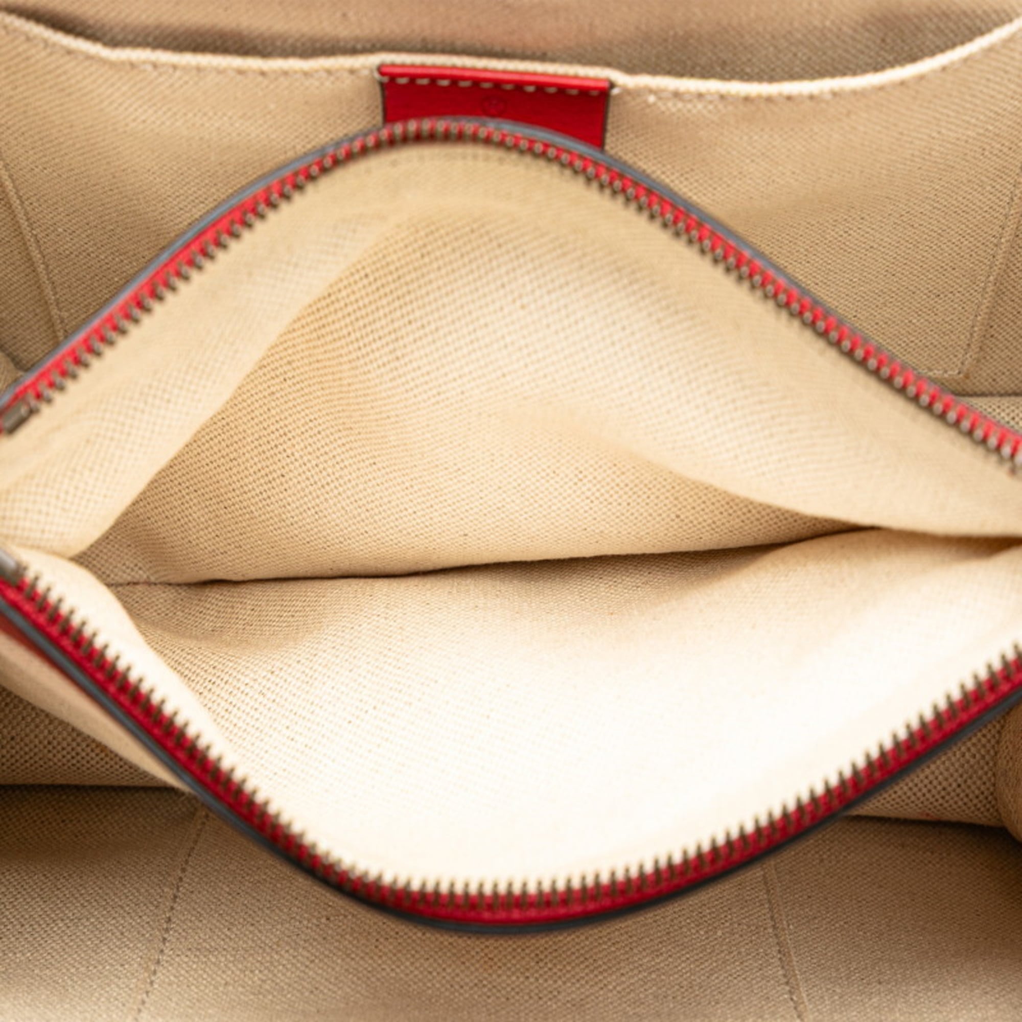 Gucci Red Color Leather Handbag Shoulder Bag (Pre-Owned)
