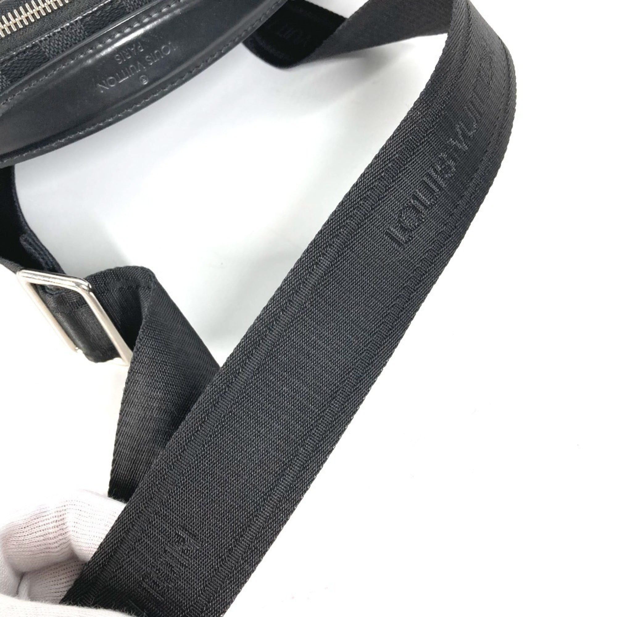 Louis Vuitton Damier Graphite Black Damier Graphite Shoulder Bag Sling Bag (Pre-Owned)