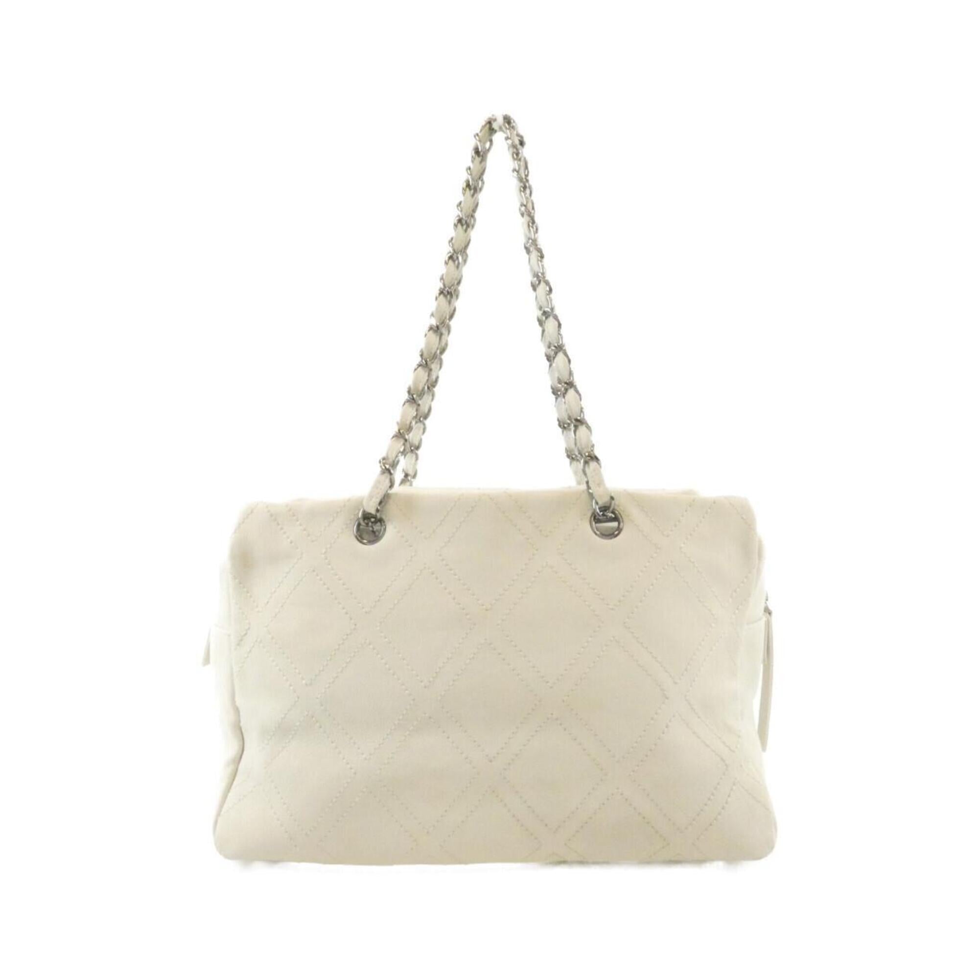 Chanel White Leather Shoulder Bag (Pre-Owned)