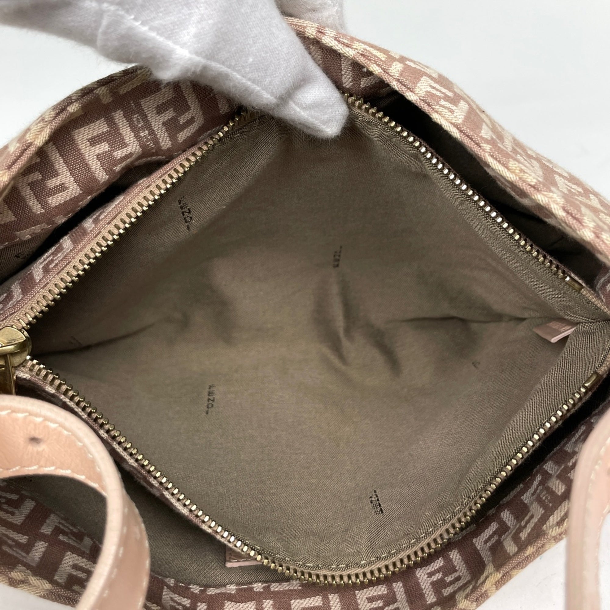 Fendi Pink Canvas Leather Shoulder Bag (Pre-Owned)