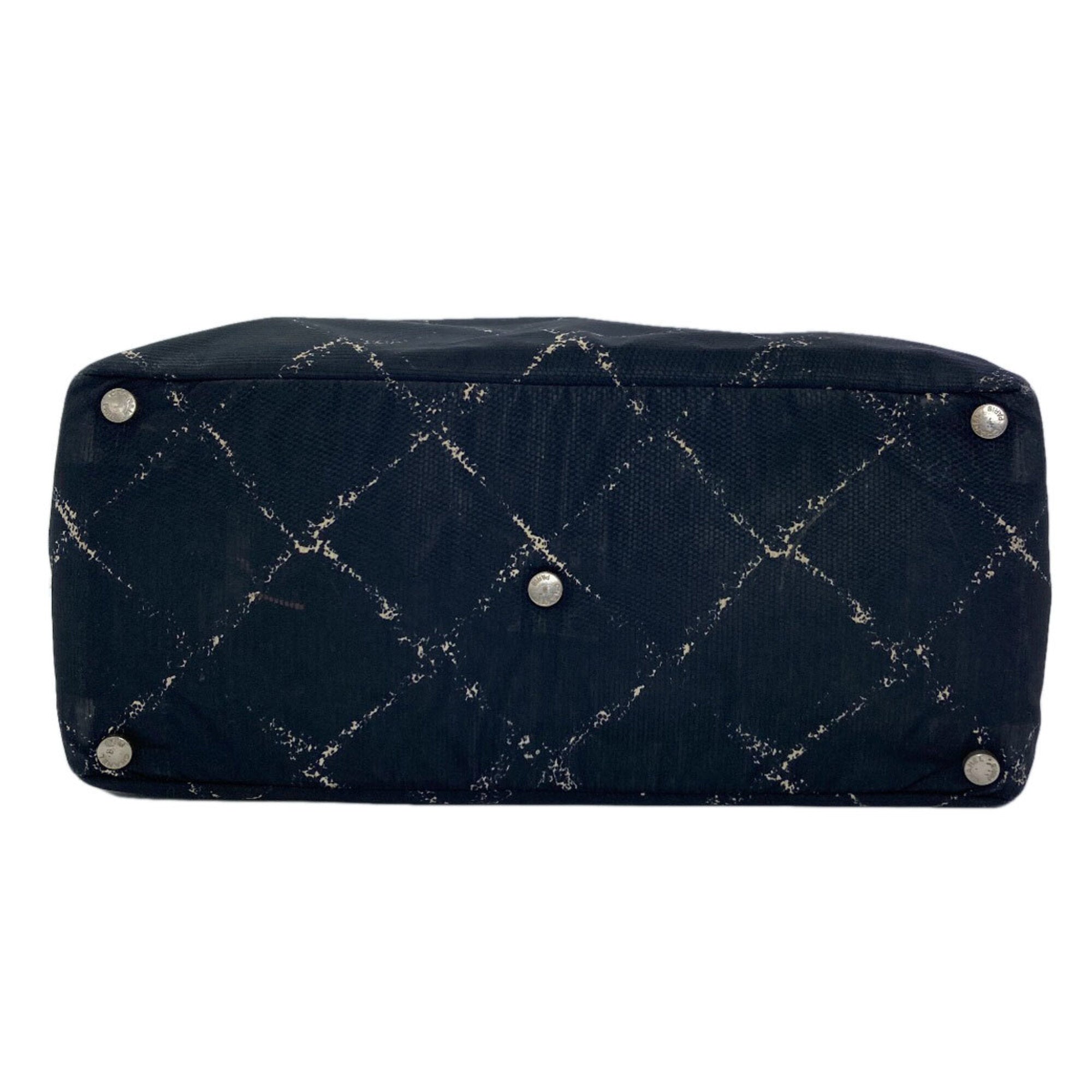 Chanel Black Nylon Handbag (Pre-Owned)