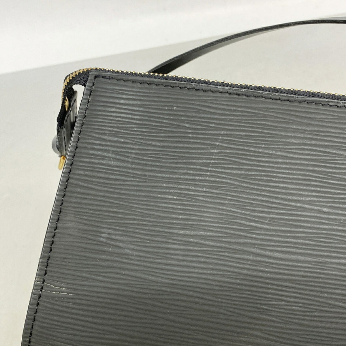 Louis Vuitton Noir Pouch (Pre-Owned)