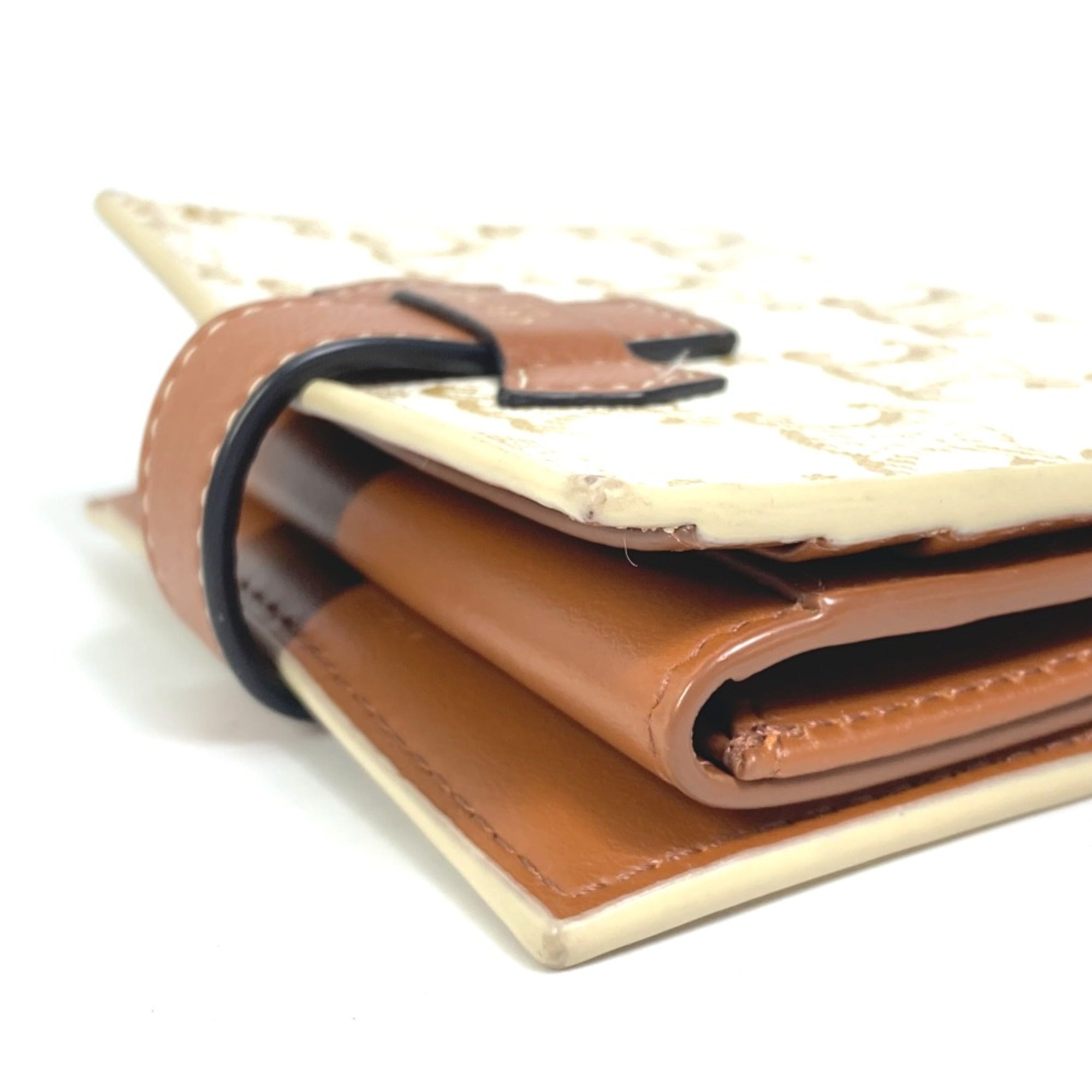 Celine White Other Wallet (Bi-Fold) (Pre-Owned)