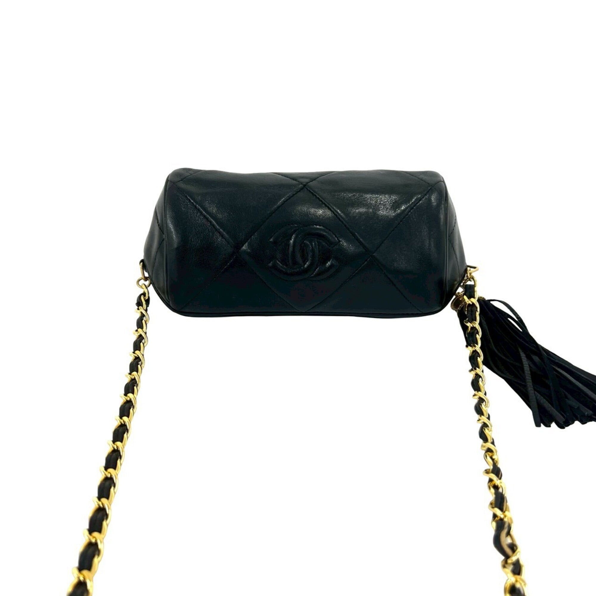 Chanel Black Leather Shoulder Bag (Pre-Owned)