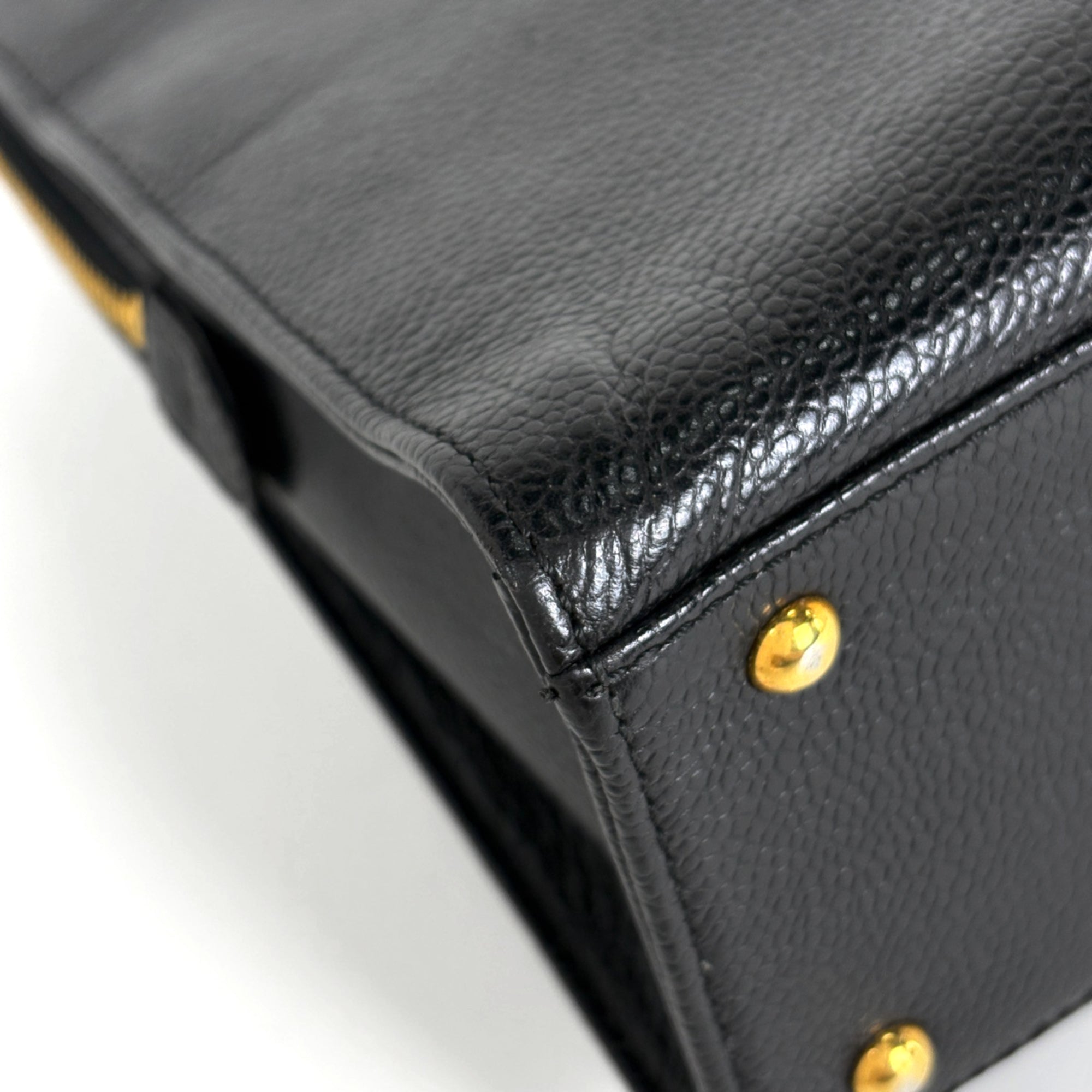Chanel Black Grained Calfskin Tote Bag (Pre-Owned)