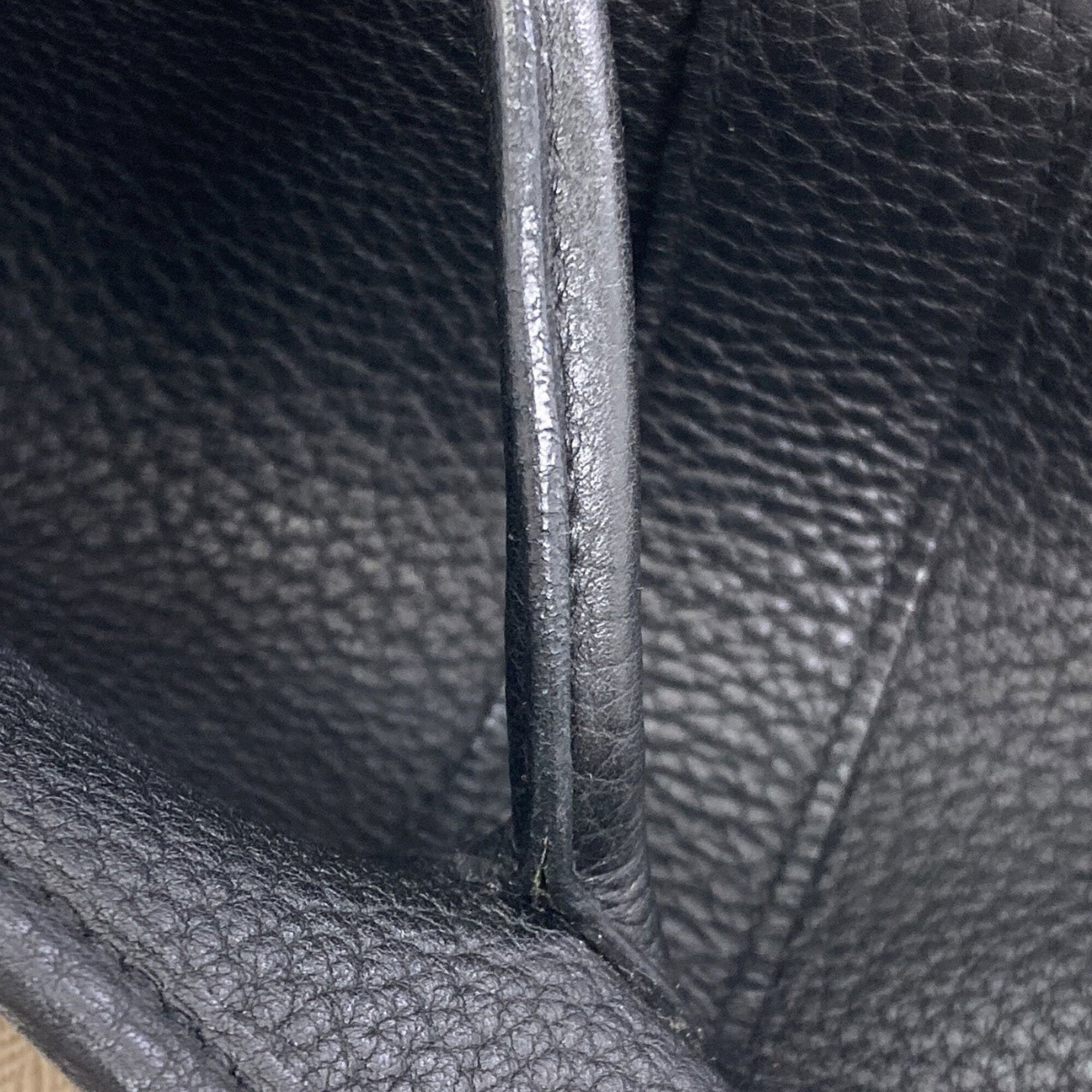 Hermes Black Negonda Leather Handbag (Pre-Owned)