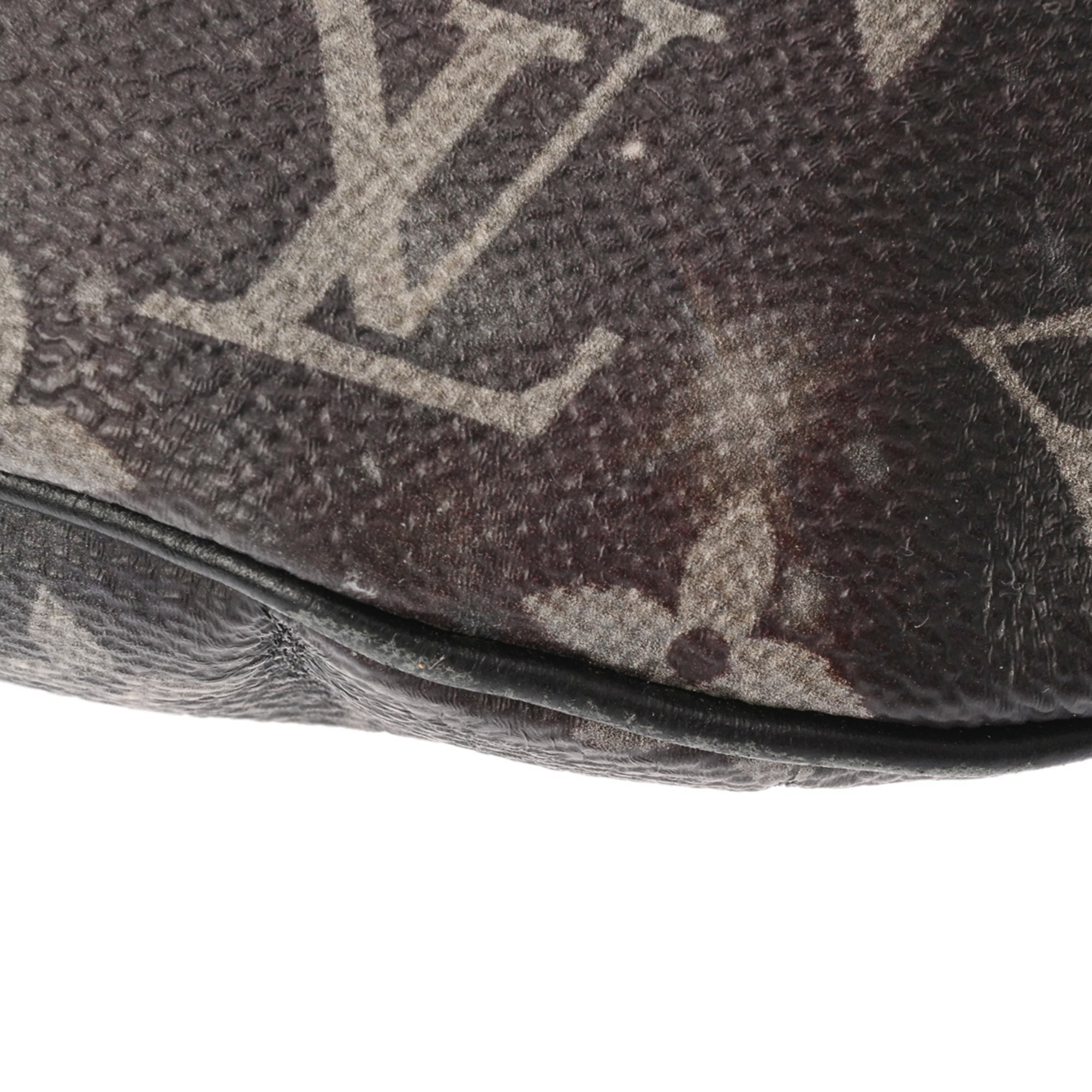 Louis Vuitton Noir Monogram Sling Bag (Pre-Owned)