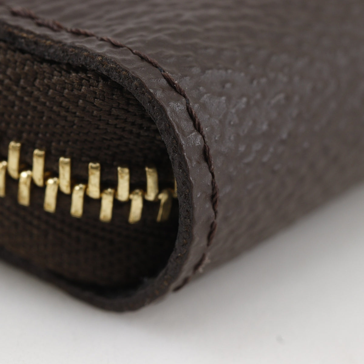 Louis Vuitton Brown Monogram Coin Purse/Coin Case (Pre-Owned)