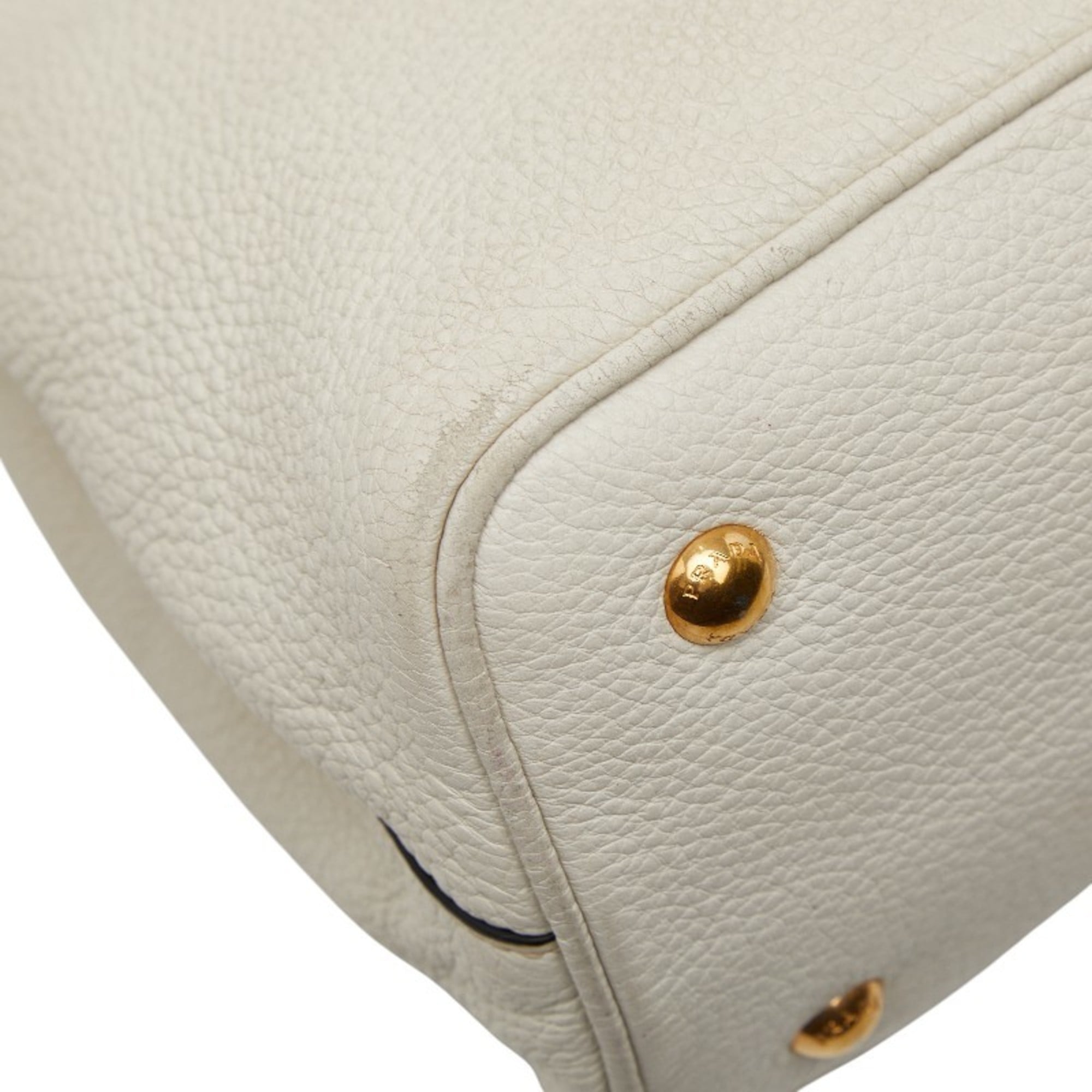 Prada White Leather Handbag Shoulder Bag (Pre-Owned)