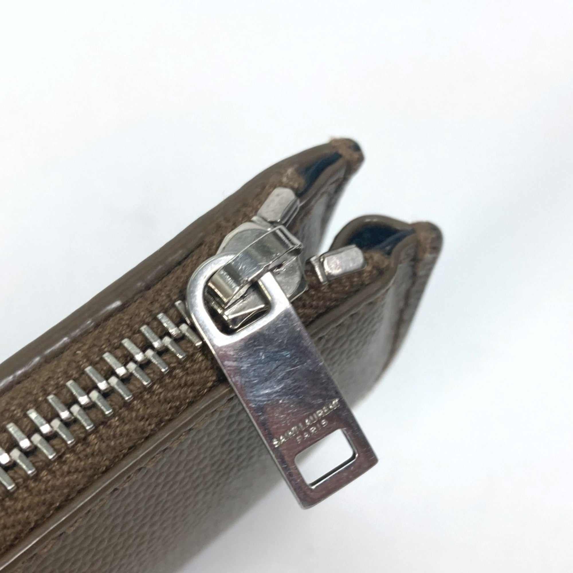 Yves Saint Laurent Brown Leather Coin Purse/Coin Case (Pre-Owned)