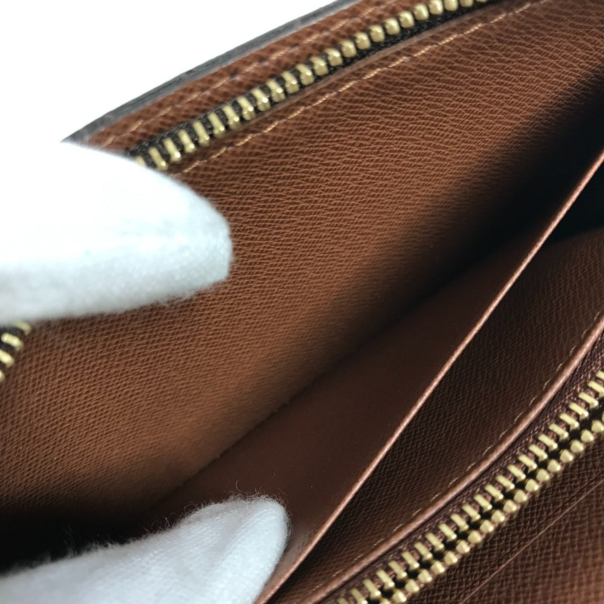 Louis Vuitton Monogram Brown Monogram Long Wallet (Bi-Fold) (Pre-Owned)