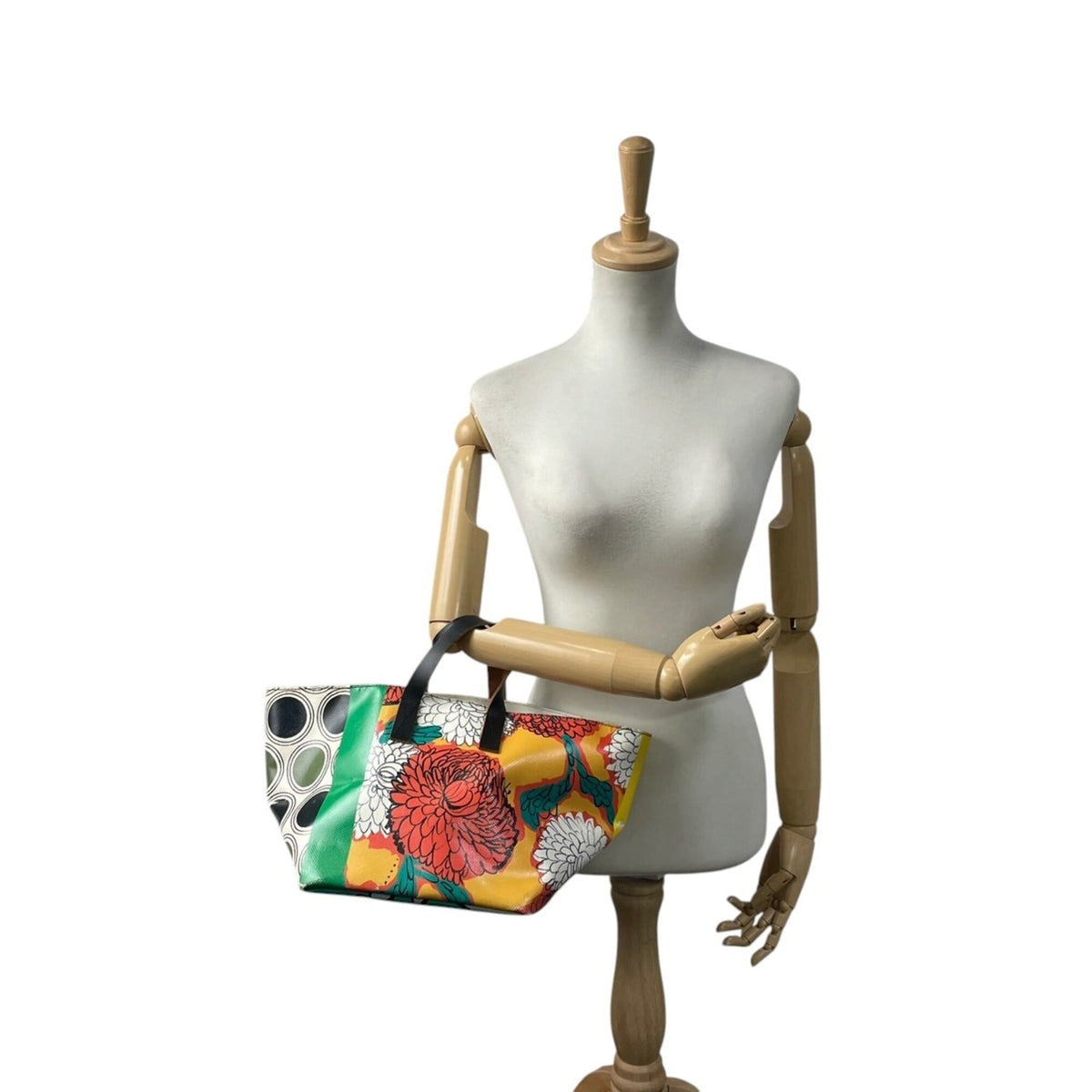 Marni Black Multi-Color Pvc Leather Handbag Tote Bag (Pre-Owned)