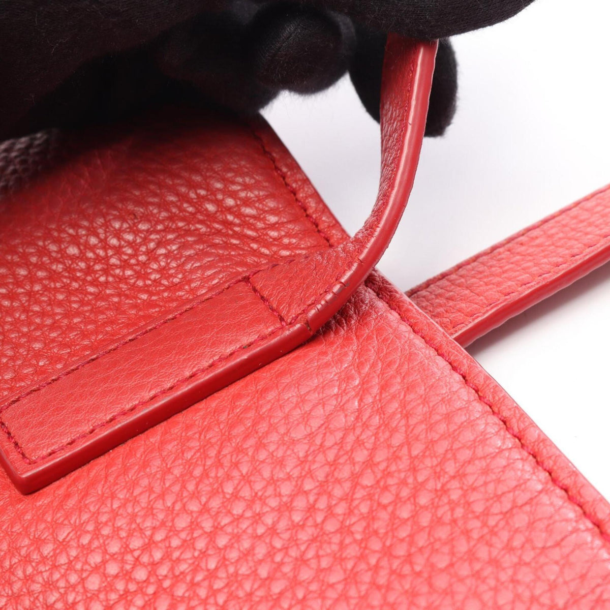 Miu Miu Red Color Leather Handbag Tote Bag (Pre-Owned)