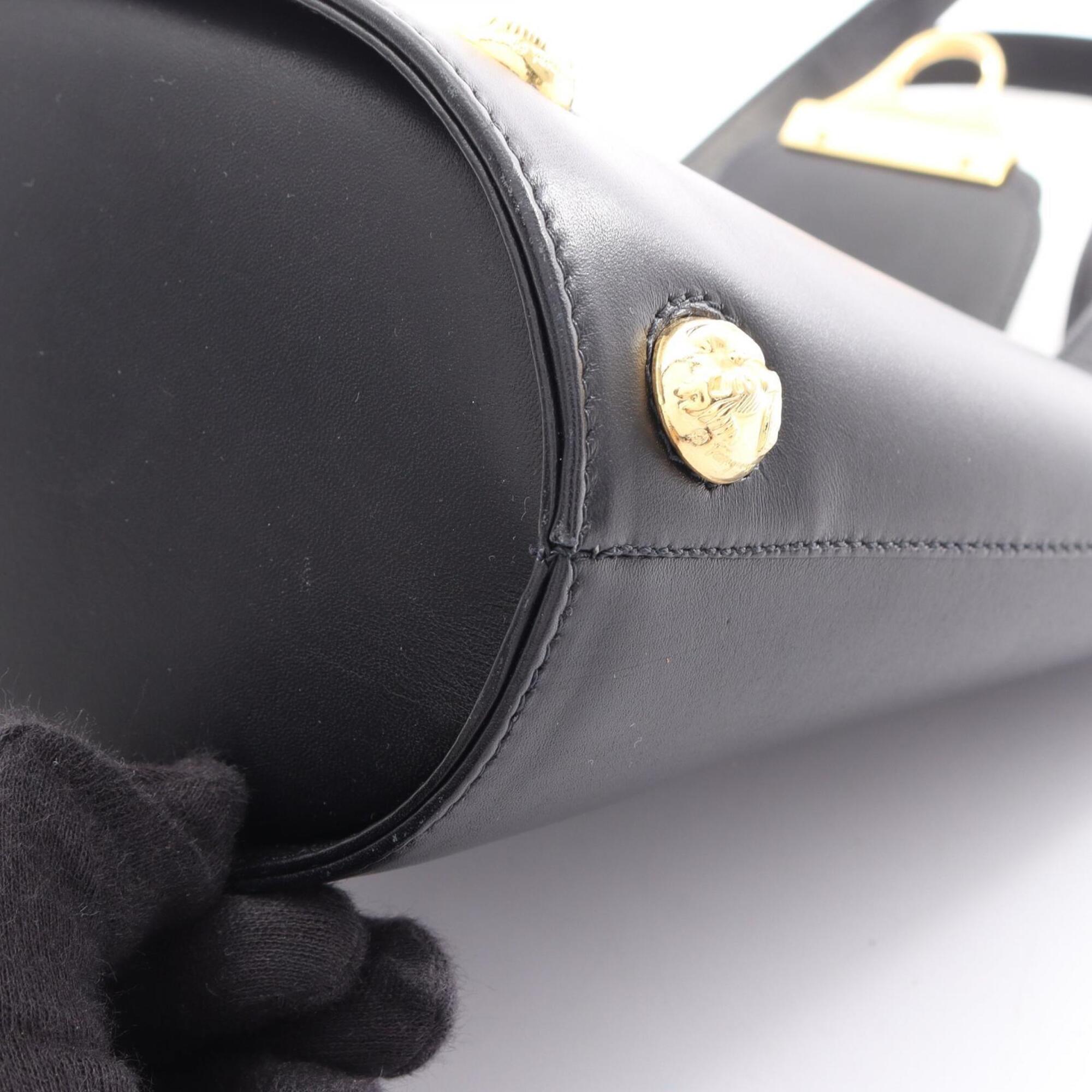 Salvatore Ferragamo Black Leather Handbag (Pre-Owned)