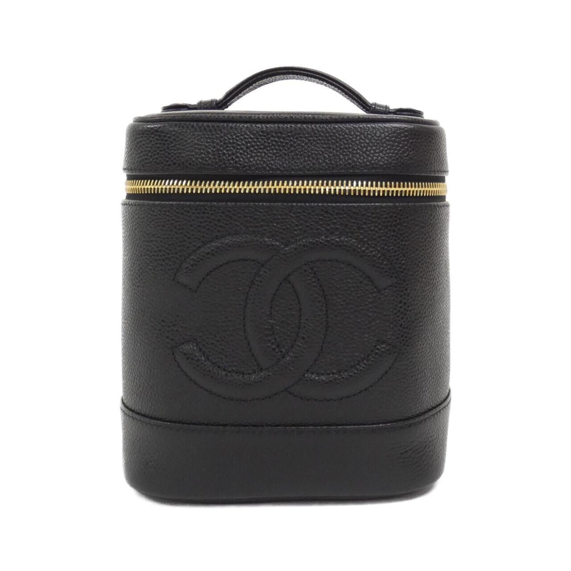 Chanel Black Grained Calfskin Handbag (Pre-Owned)