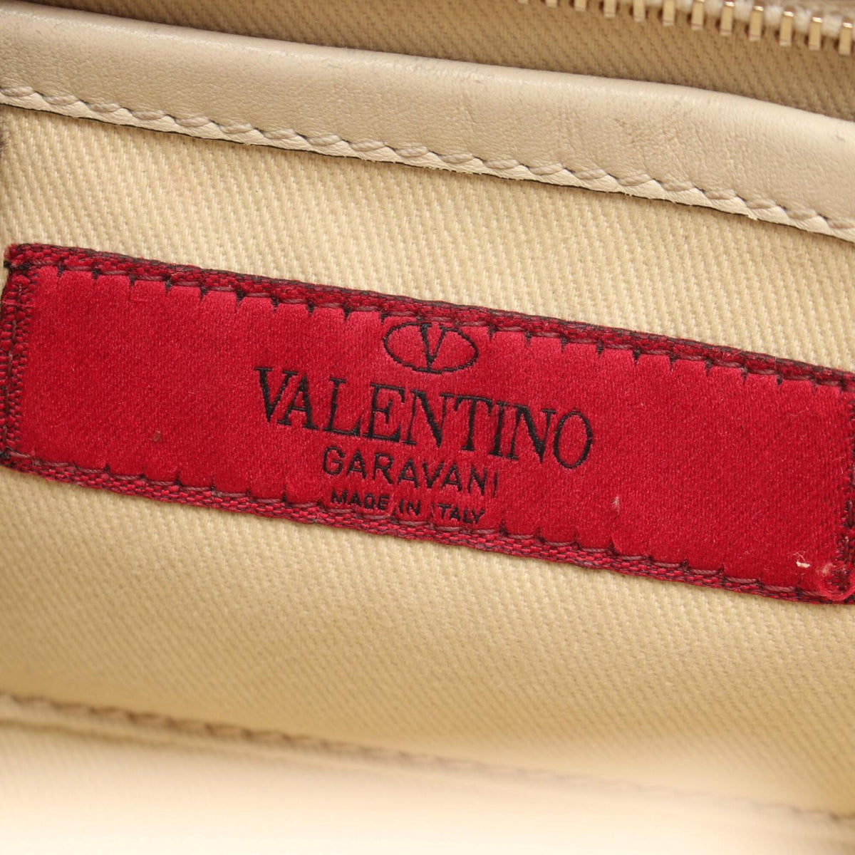 Valentino Ivory Leather Handbag (Pre-Owned)