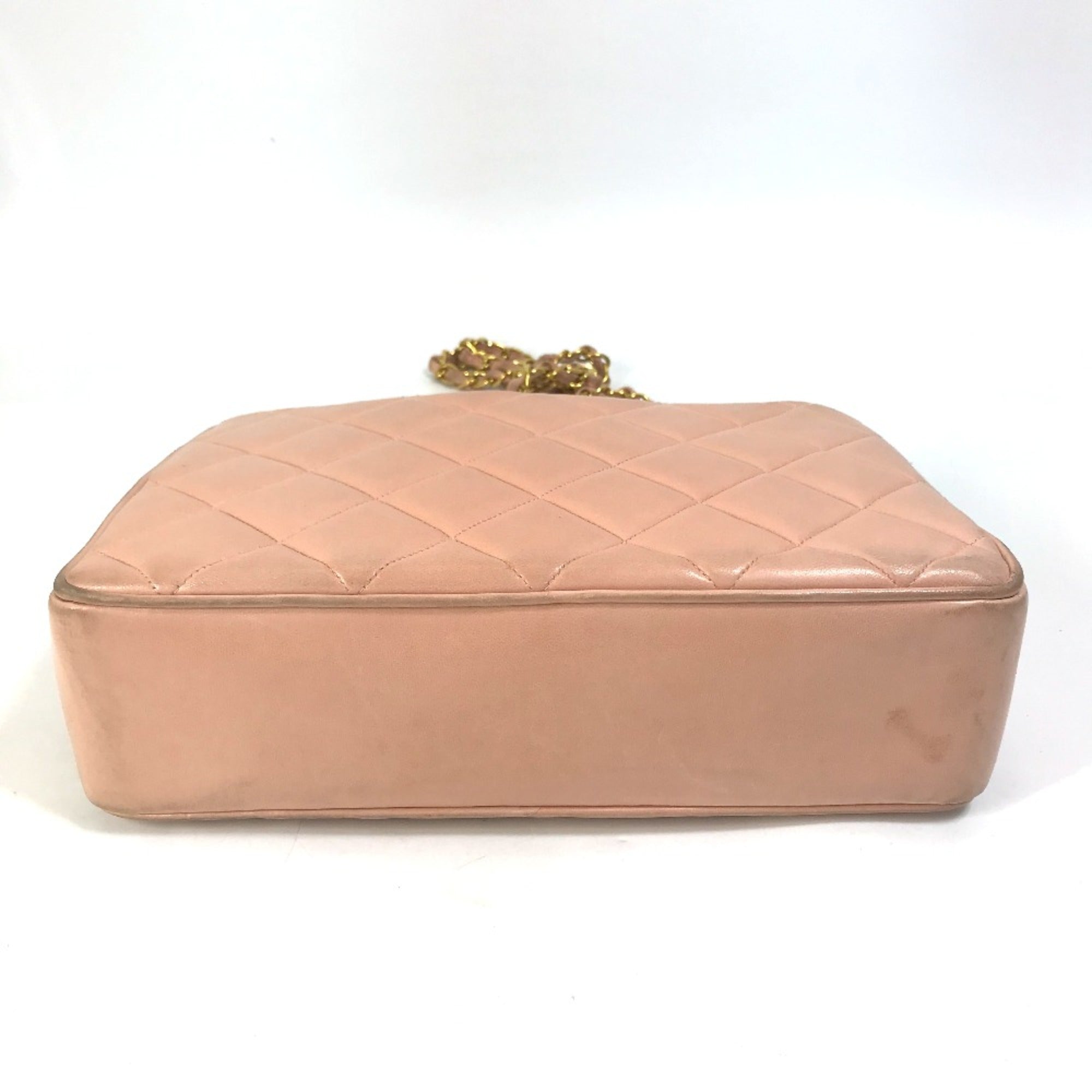 Chanel Pink Leather Shoulder Bag (Pre-Owned)