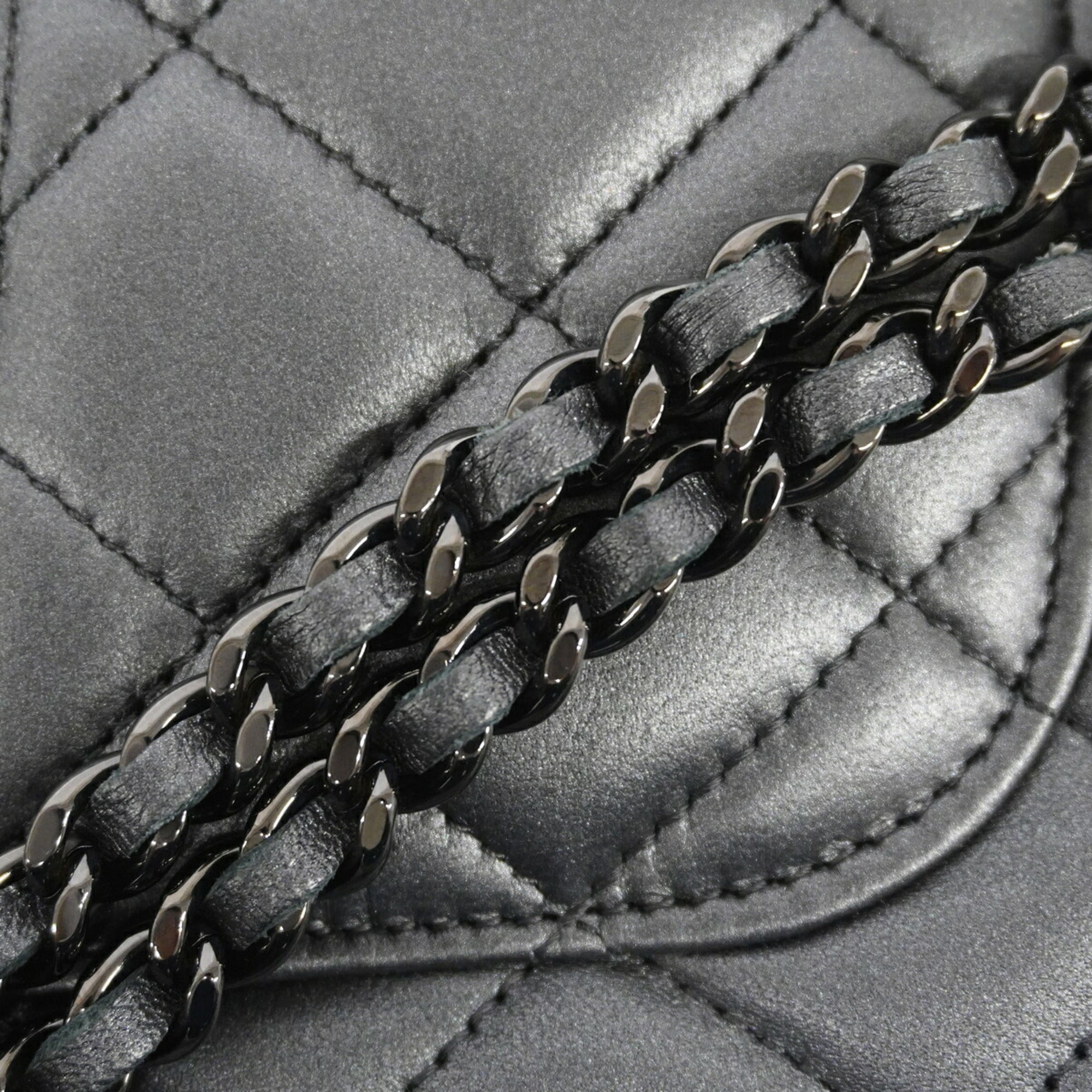 Chanel Black Leather Chain/Shoulder Wallet (Pre-Owned)