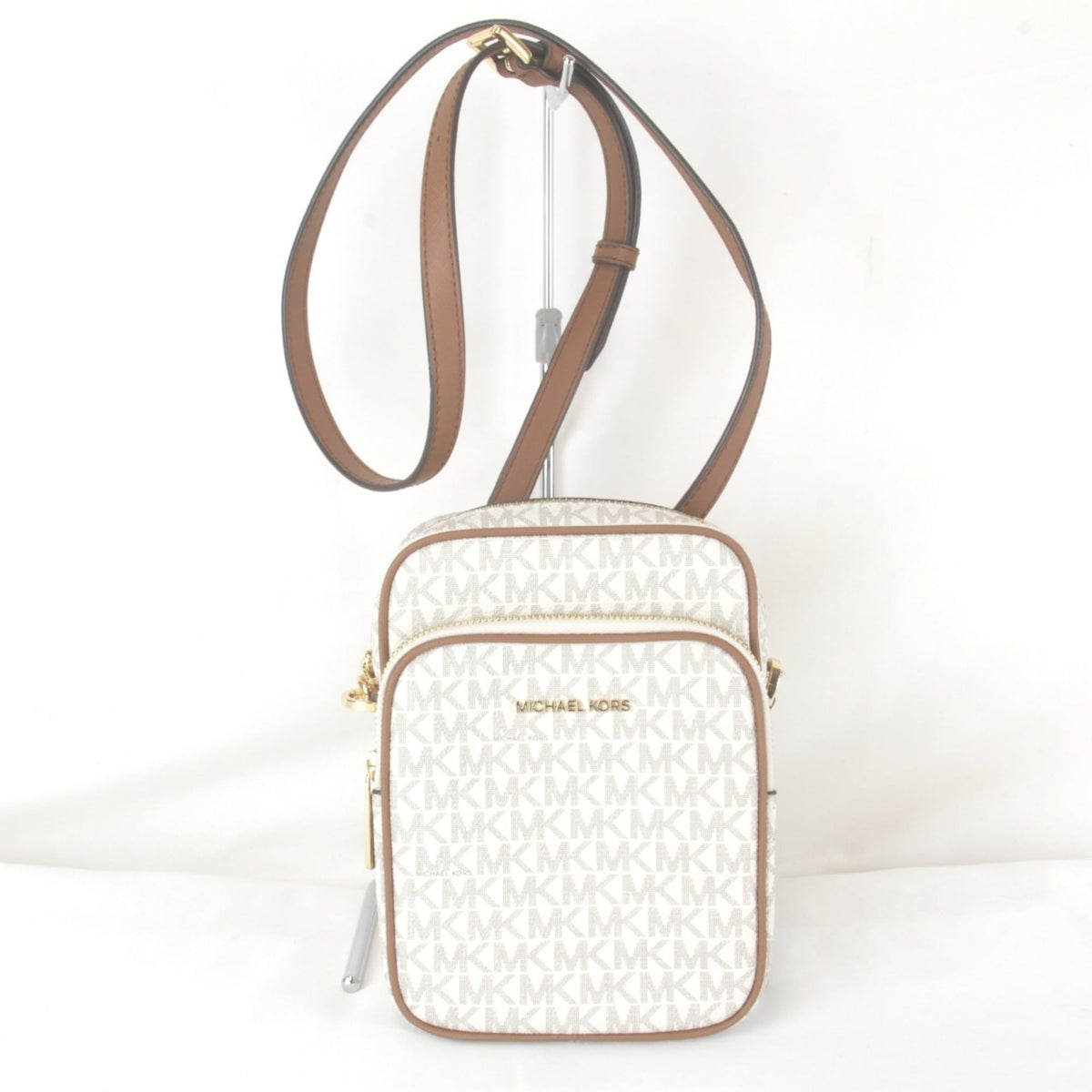 Michael Kors Jet Set Travel White Pvc Shoulder Bag Weekend Bag (Pre-Owned)