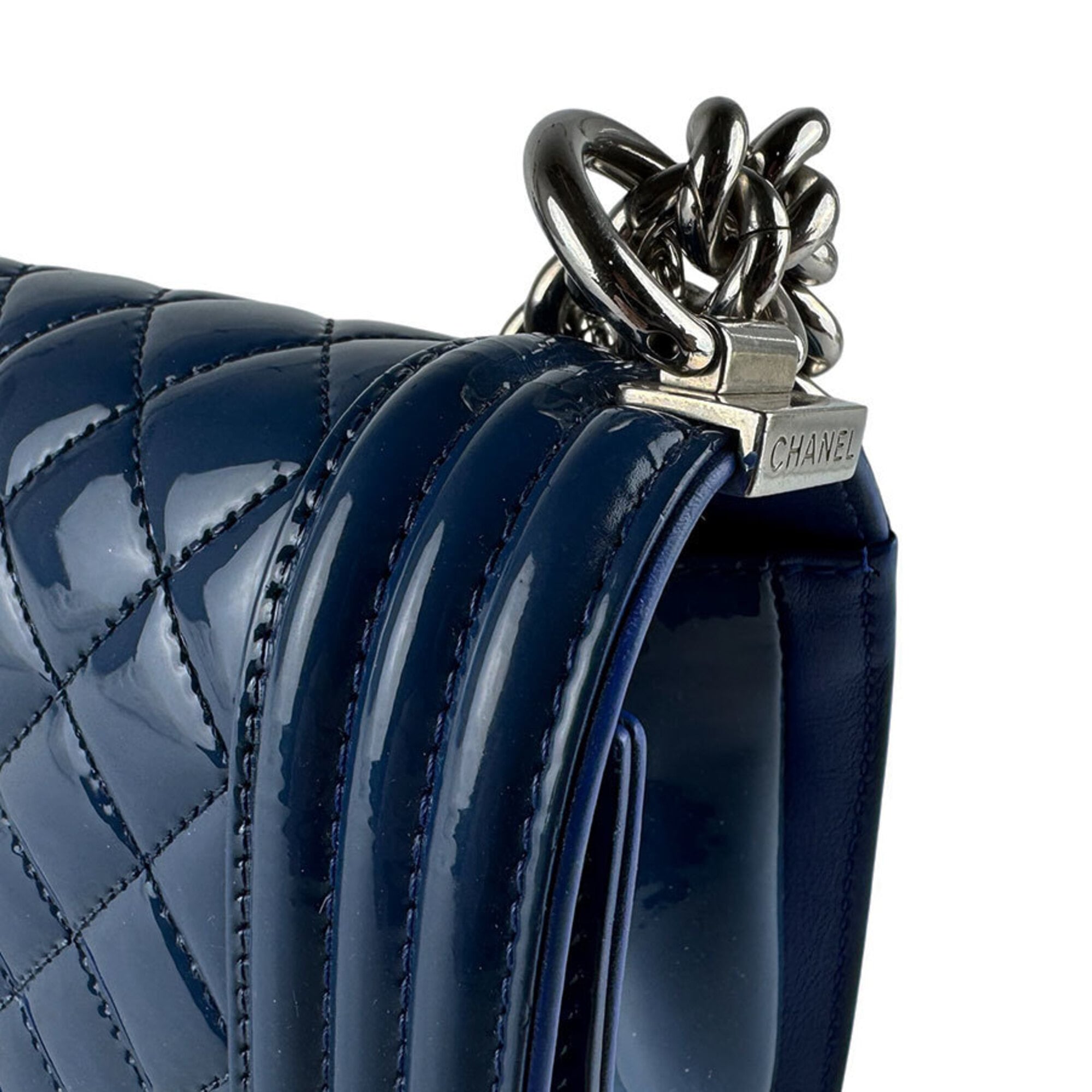 Chanel Navy Patent Leather Shoulder Bag (Pre-Owned)