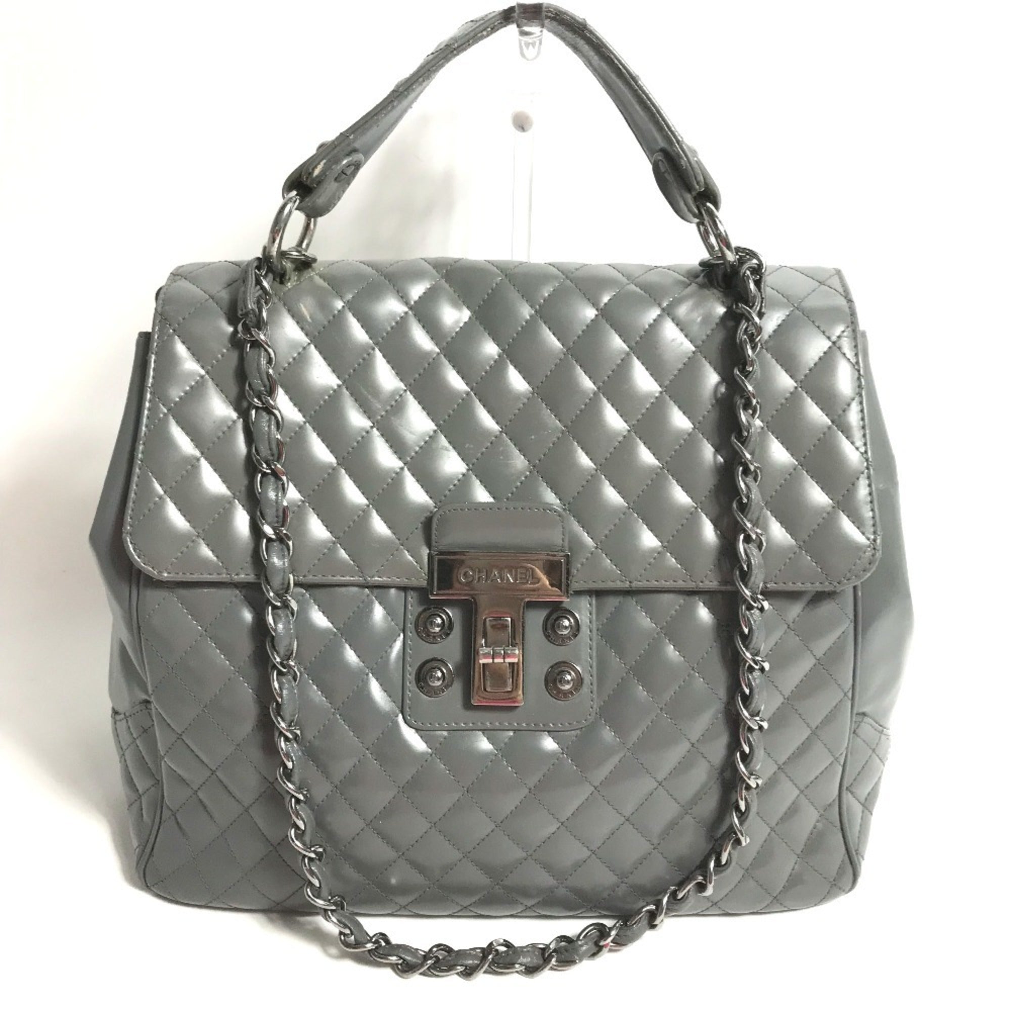 Chanel Gray Leather Handbag Shoulder Bag (Pre-Owned)