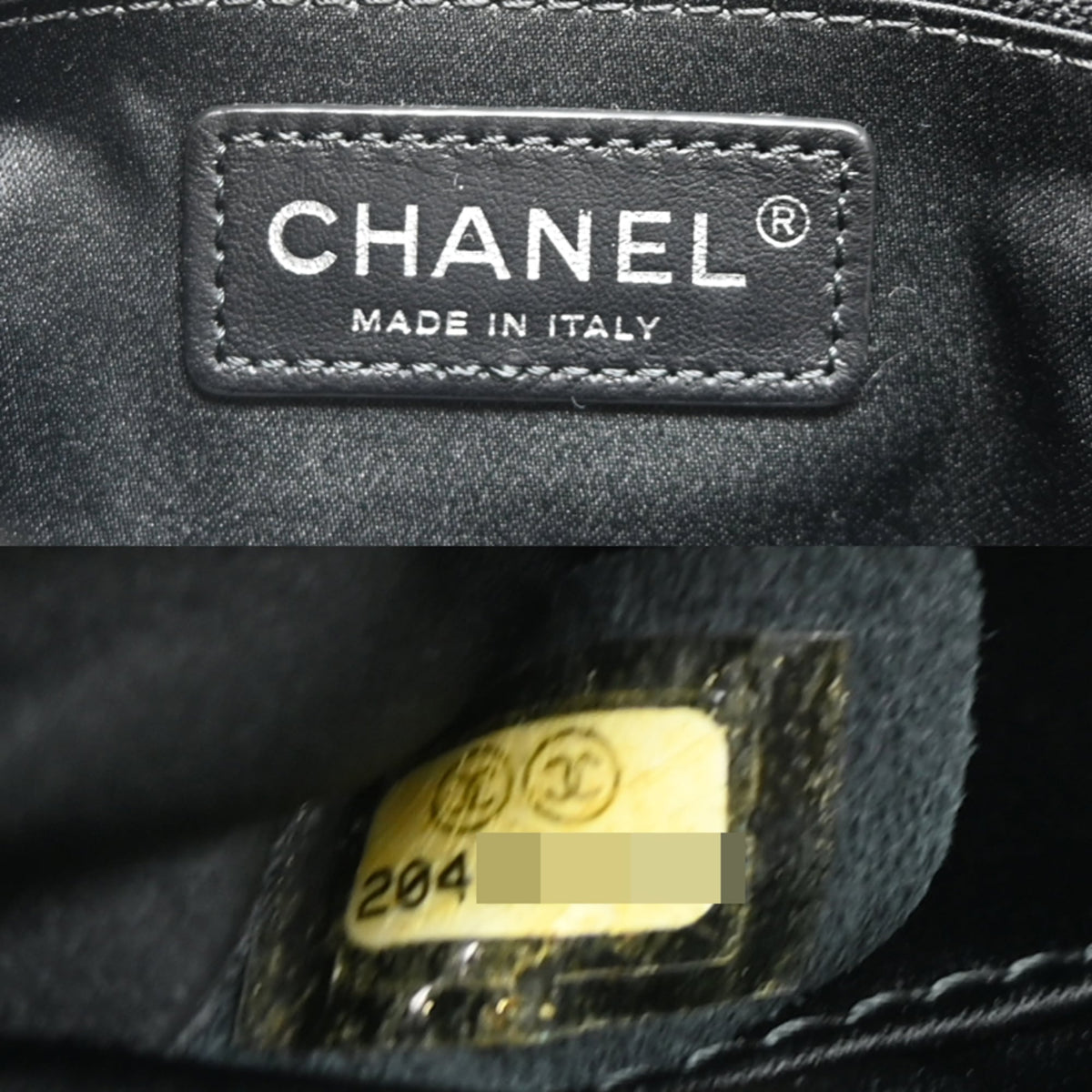 Chanel Black Leather Shoulder Bag (Pre-Owned)