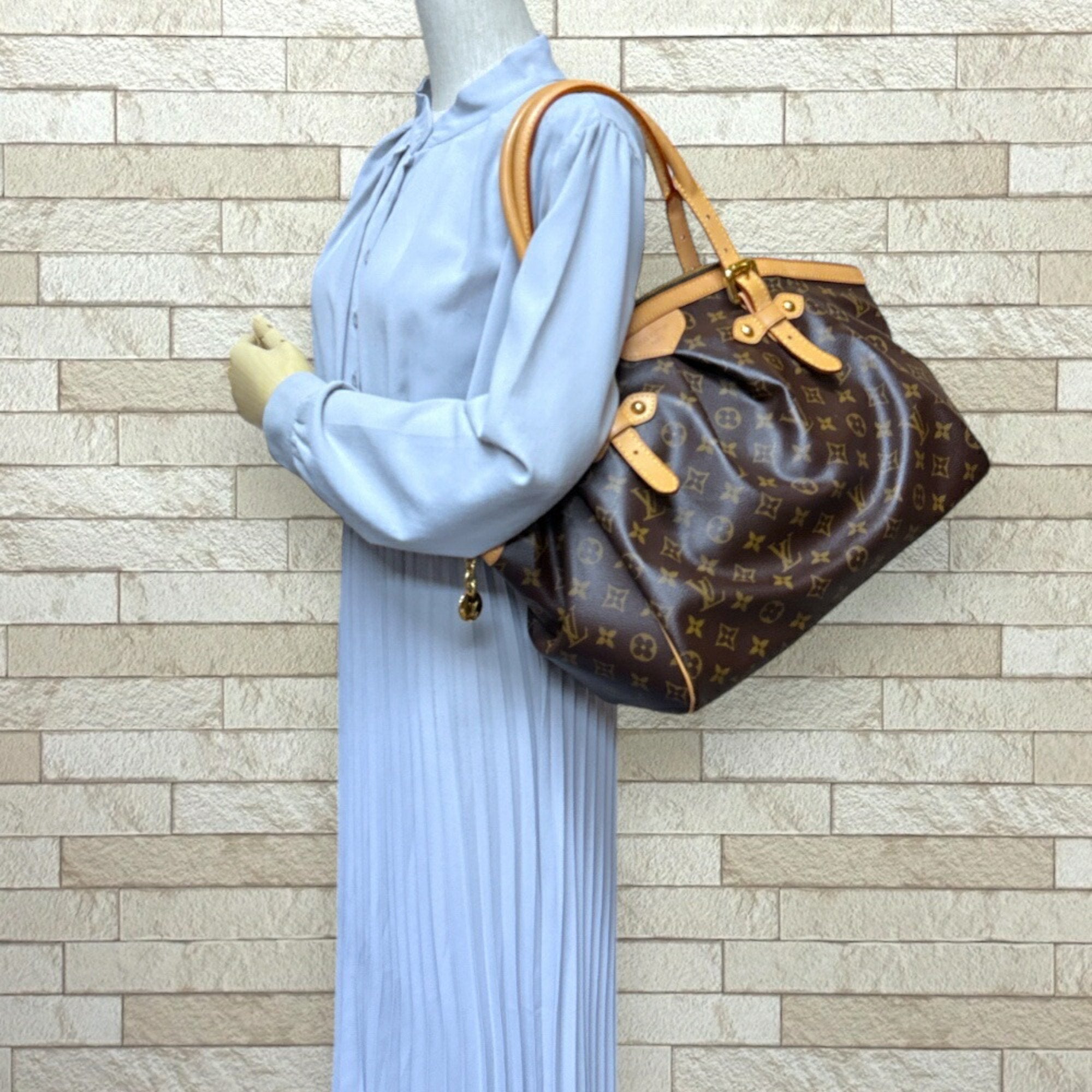Louis Vuitton Monogram Brown Monogram Shoulder Bag (Pre-Owned)