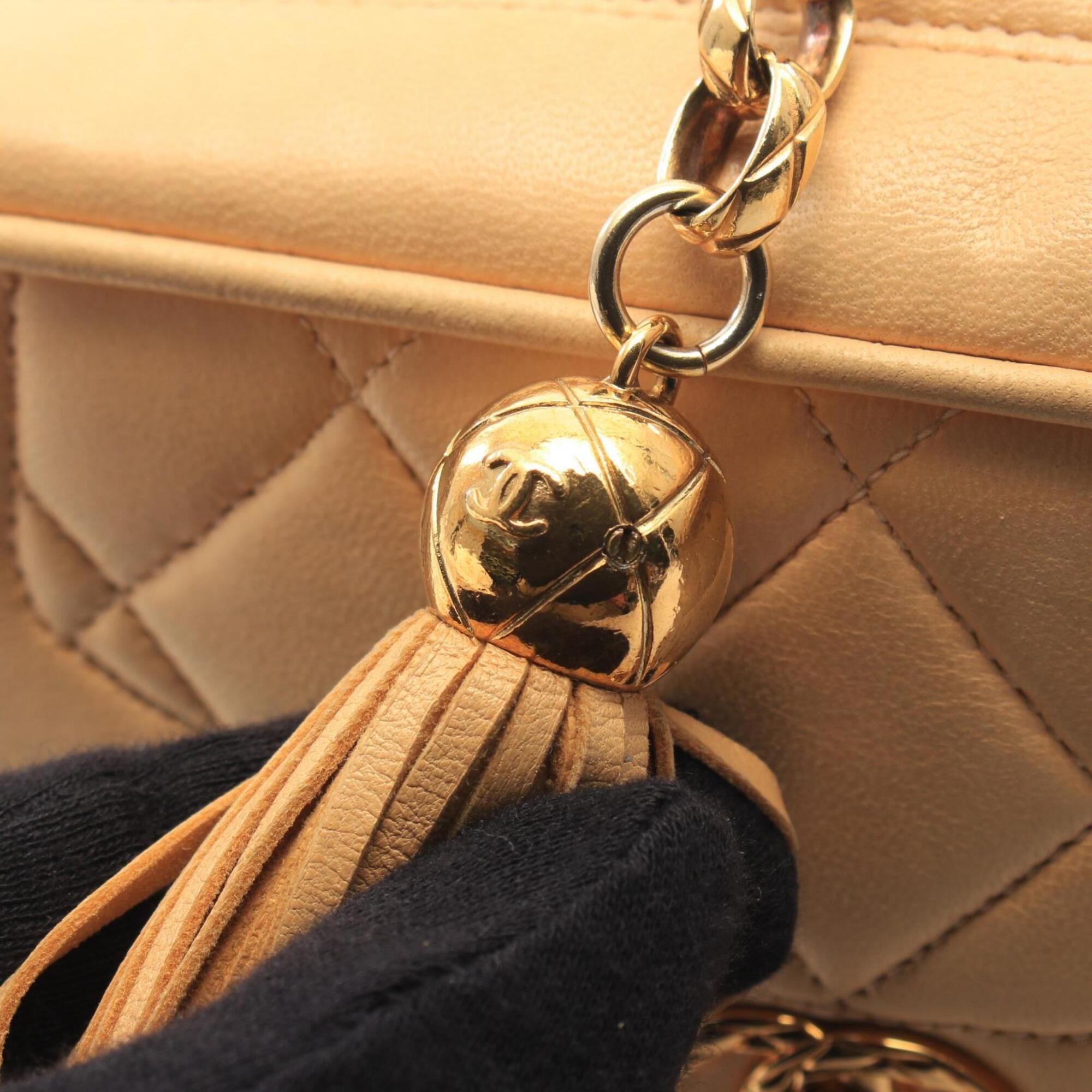Chanel Beige Leather Handbag Shoulder Bag (Pre-Owned)