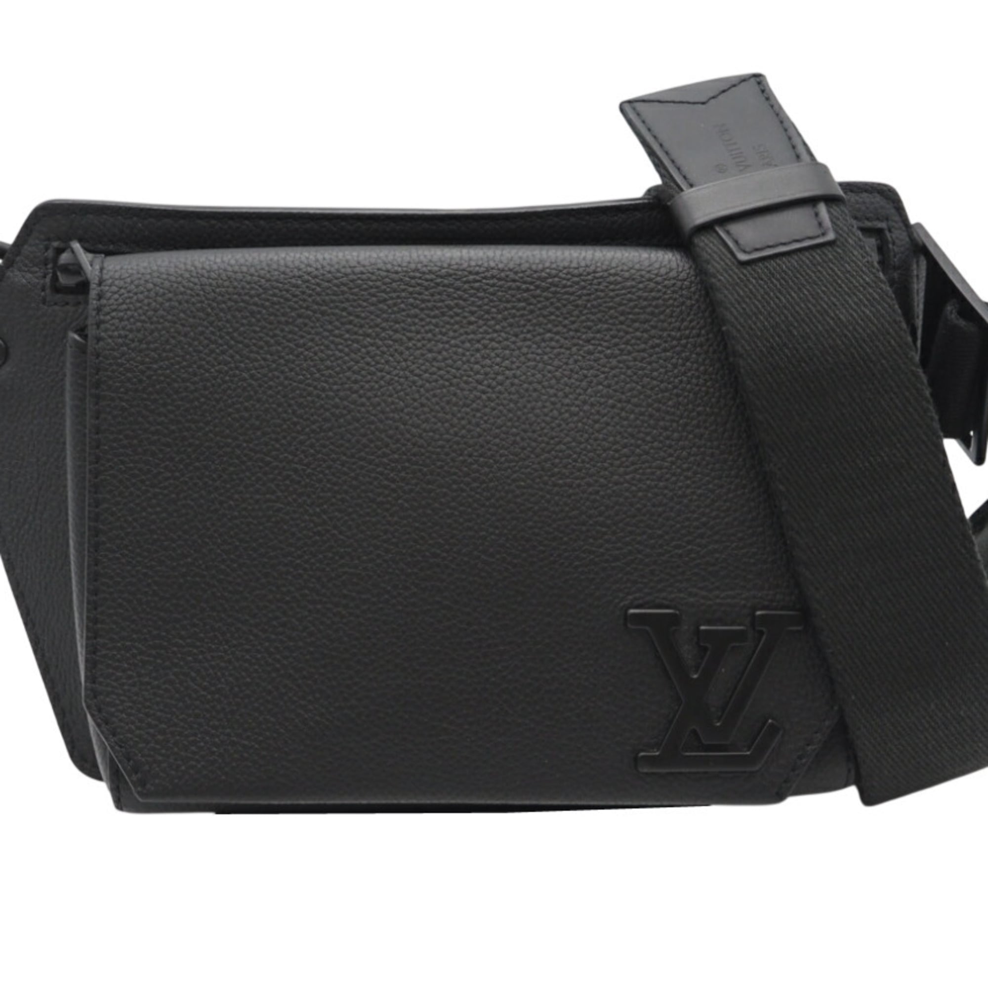 Louis Vuitton Black Leather Fanny Pack (Pre-Owned)