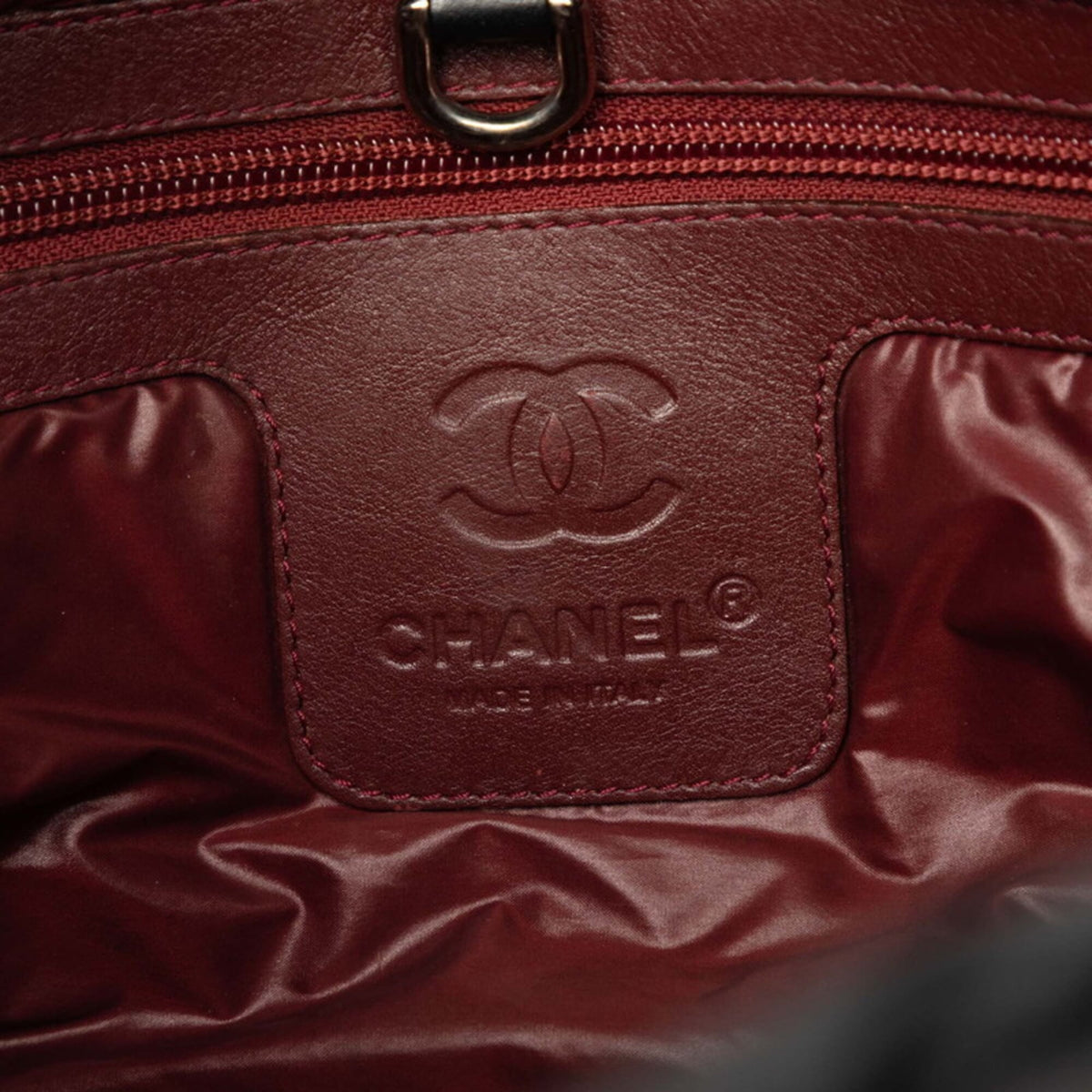 Chanel Black Nylon Leather Handbag (Pre-Owned)