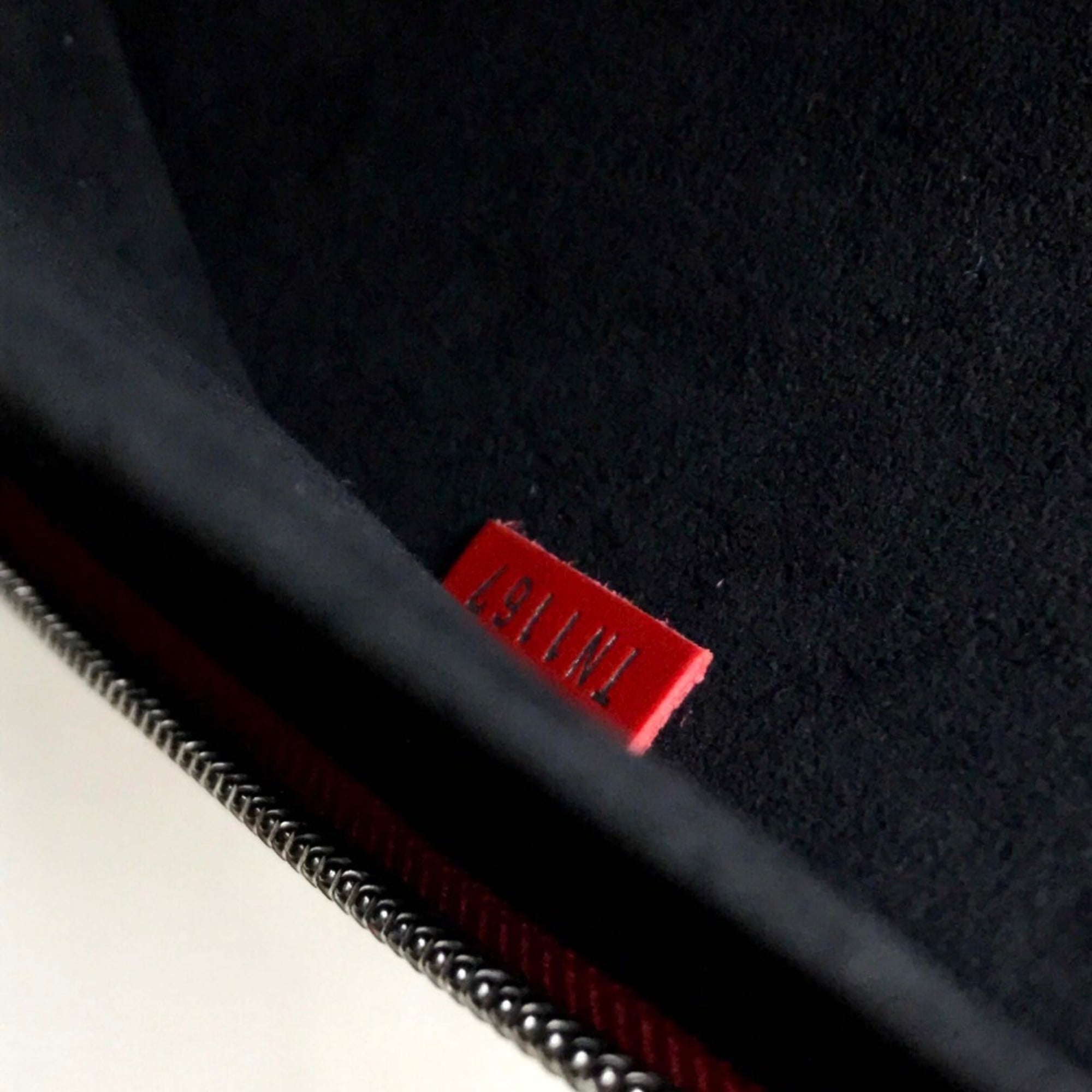 Louis Vuitton Red Color Epi Leather Clutch Bag Pochette (Pre-Owned)