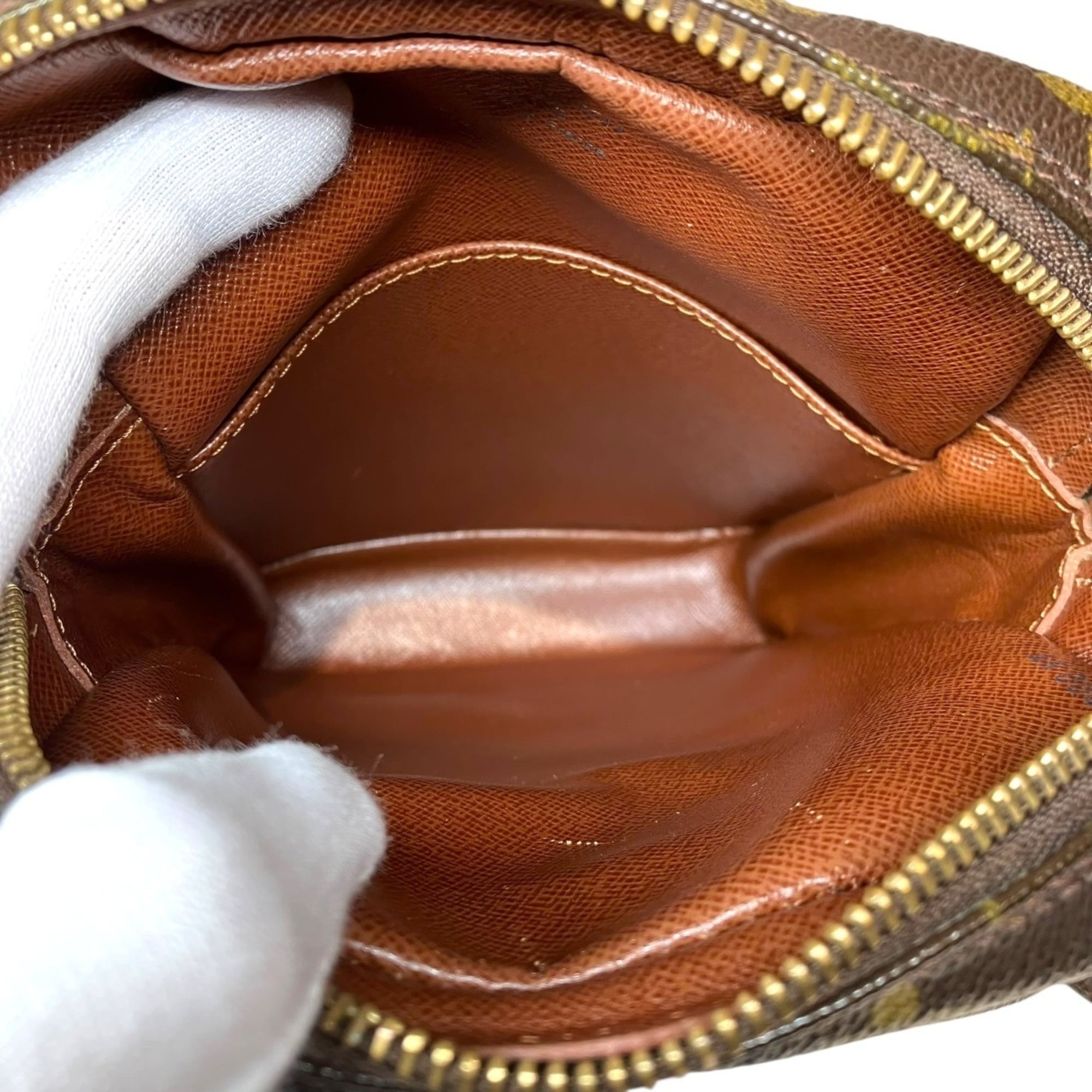 Louis Vuitton Brown Monogram Monogram Shoulder Bag (Pre-Owned)