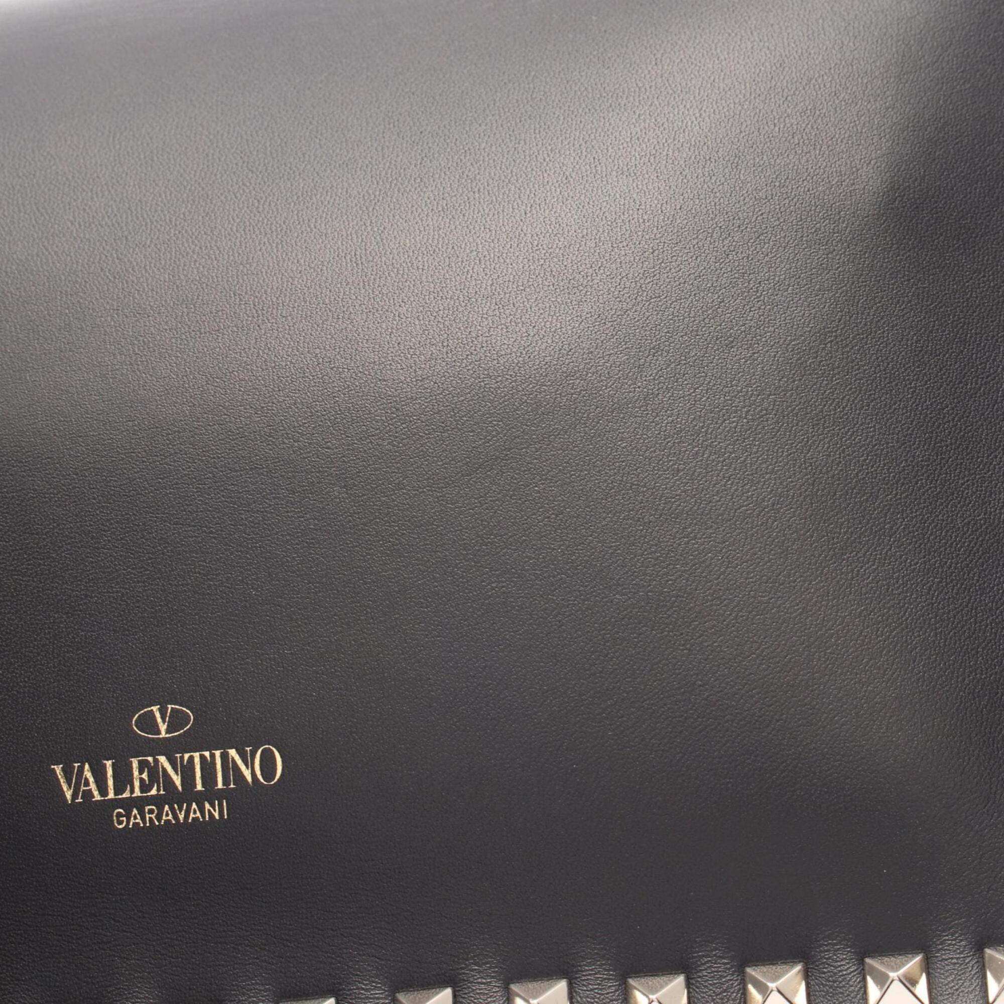 Valentino Black Leather Clutch Bag (Pre-Owned)
