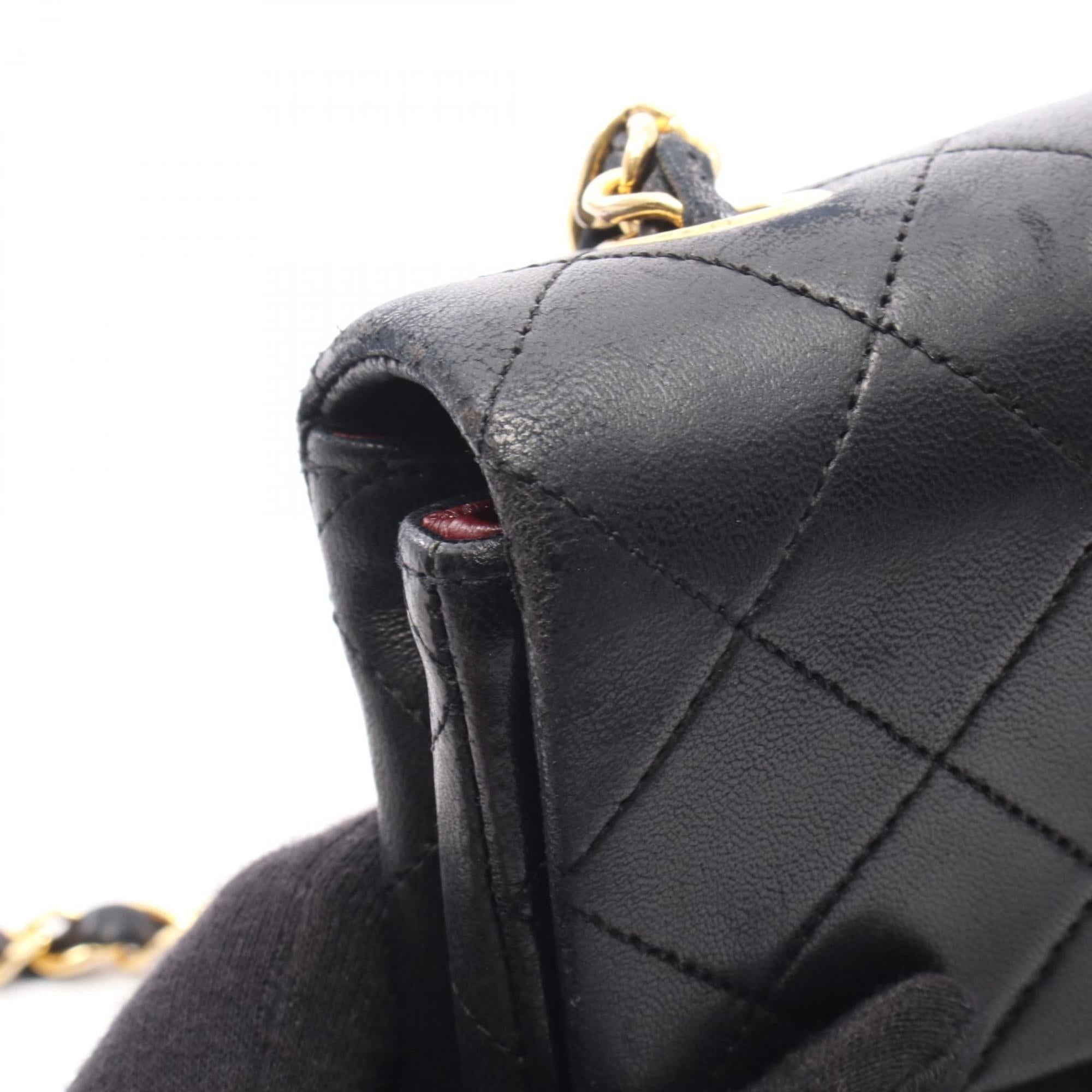 Chanel Black Leather Handbag Shoulder Bag (Pre-Owned)