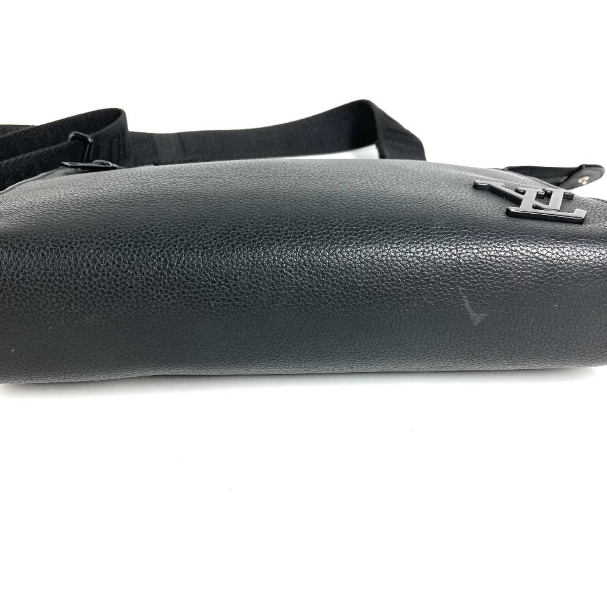 Louis Vuitton Black Leather Clutch Bag Pochette Shoulder Bag (Pre-Owned)