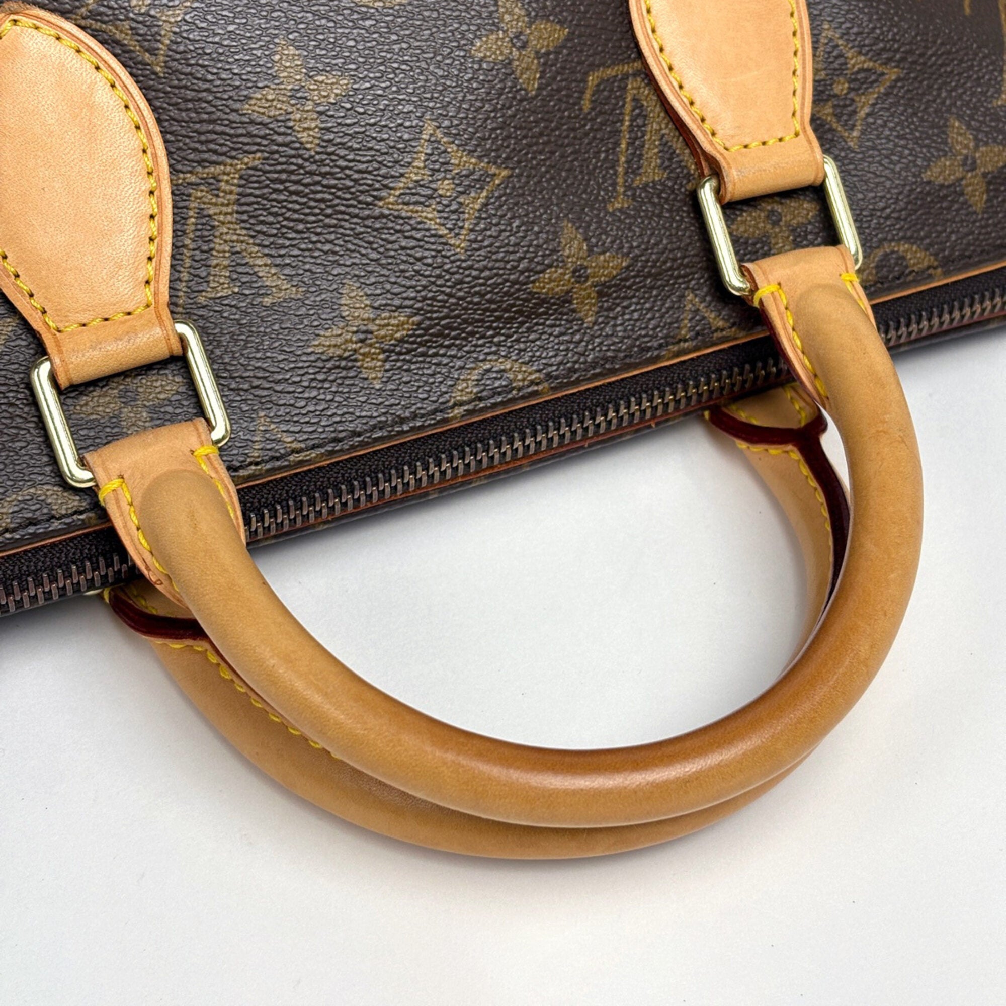 Louis Vuitton Brown Monogram Handbag (Pre-Owned)