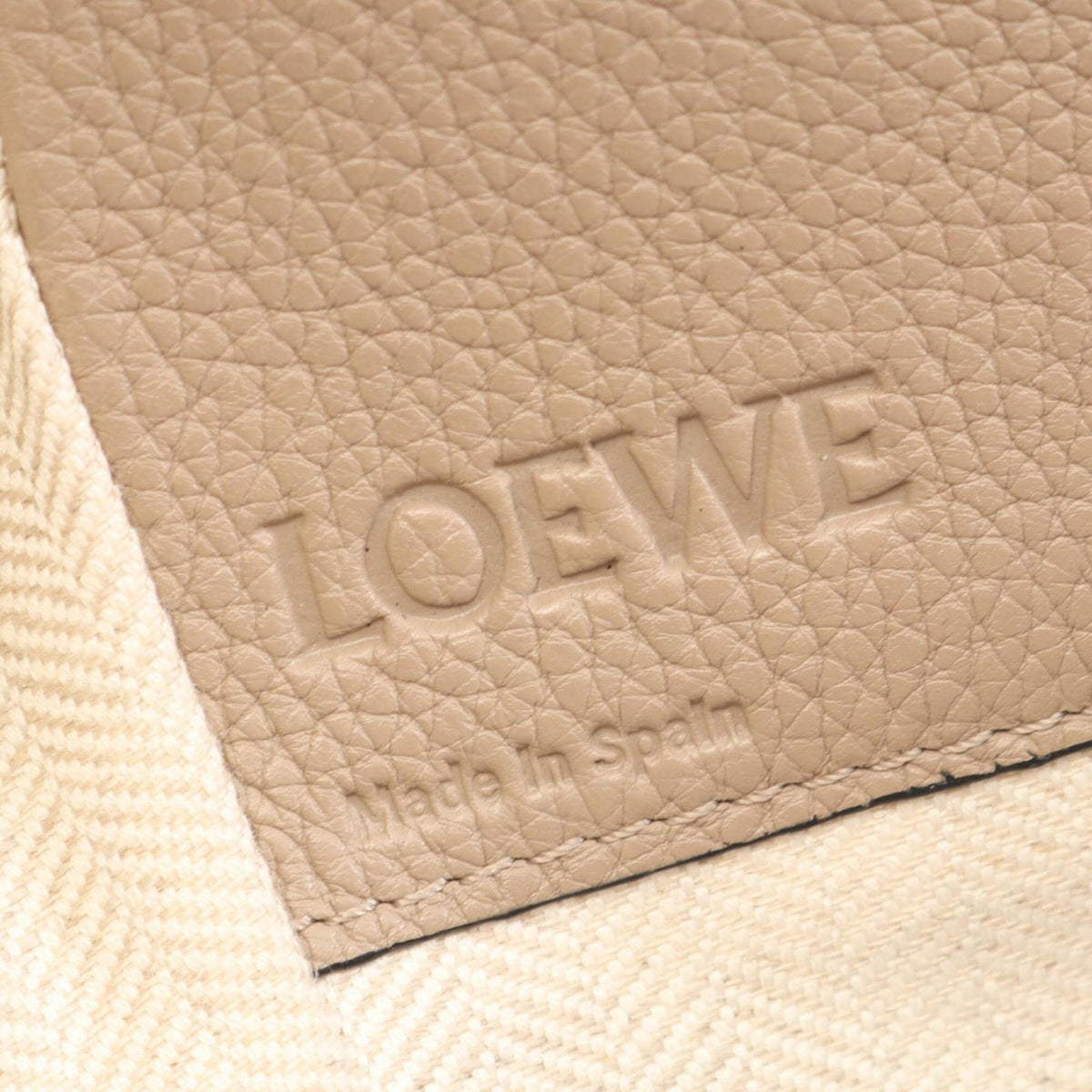 Loewe Beige Brown Leather Handbag (Pre-Owned)