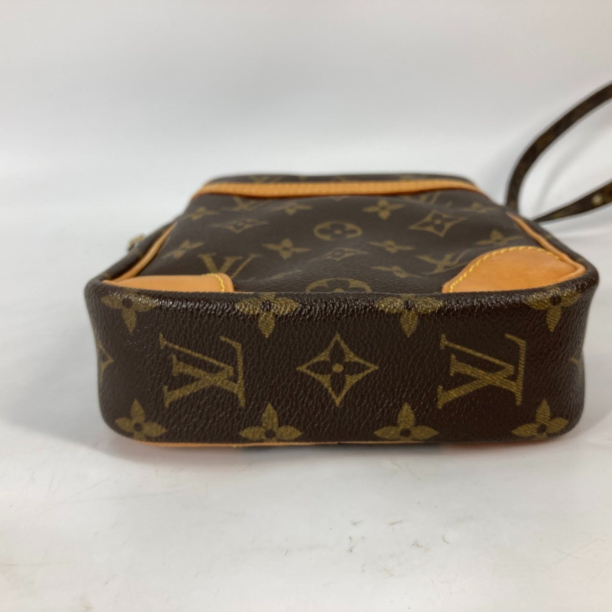 Louis Vuitton Brown Monogram Monogram Pochette Shoulder Bag (Pre-Owned)