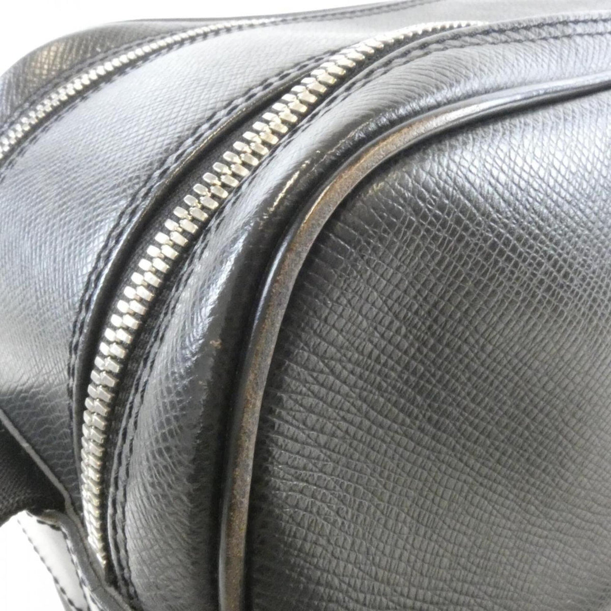 Louis Vuitton Ardoise Leather Shoulder Bag (Pre-Owned)