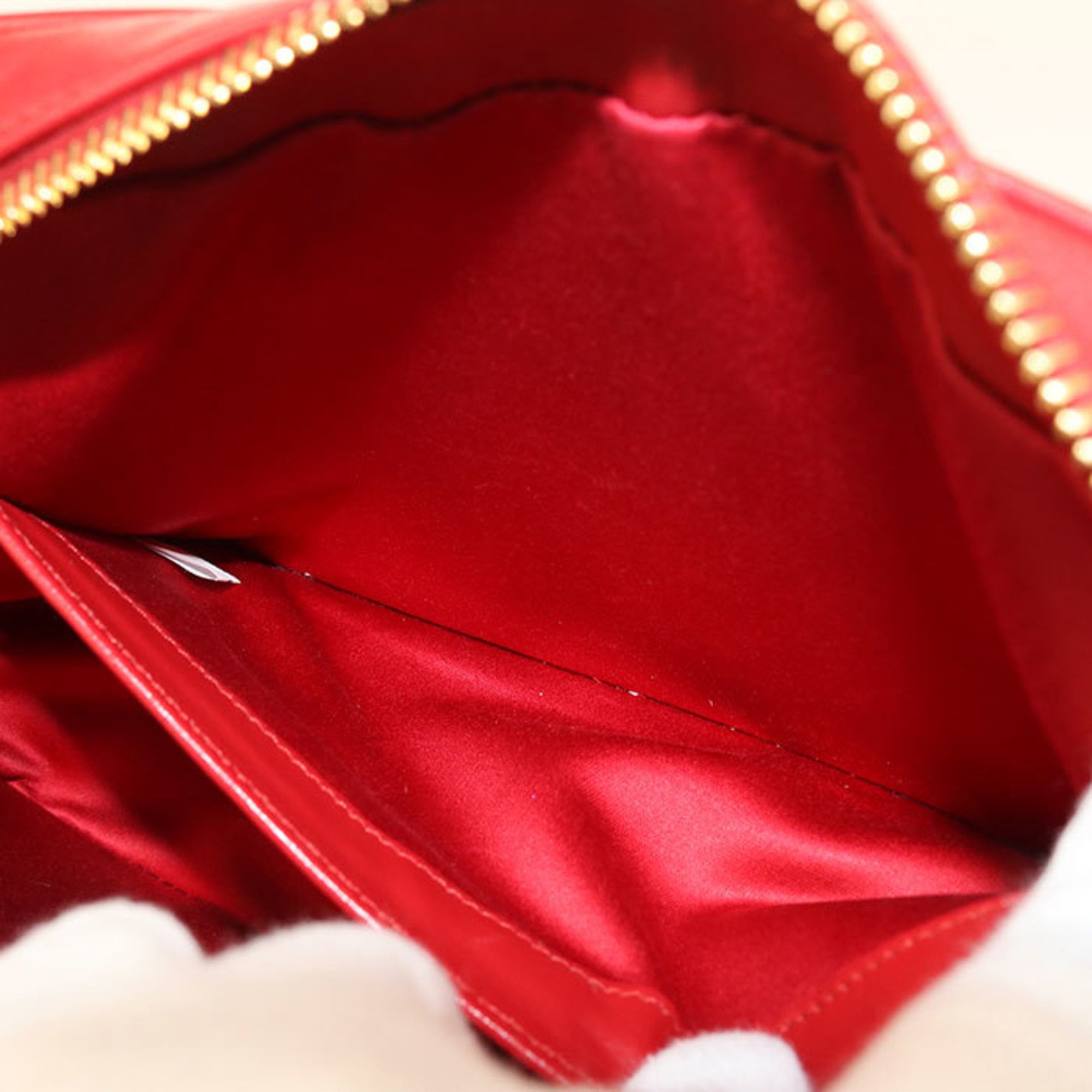 Miu Miu Red Color Leather Shoulder Bag (Pre-Owned)