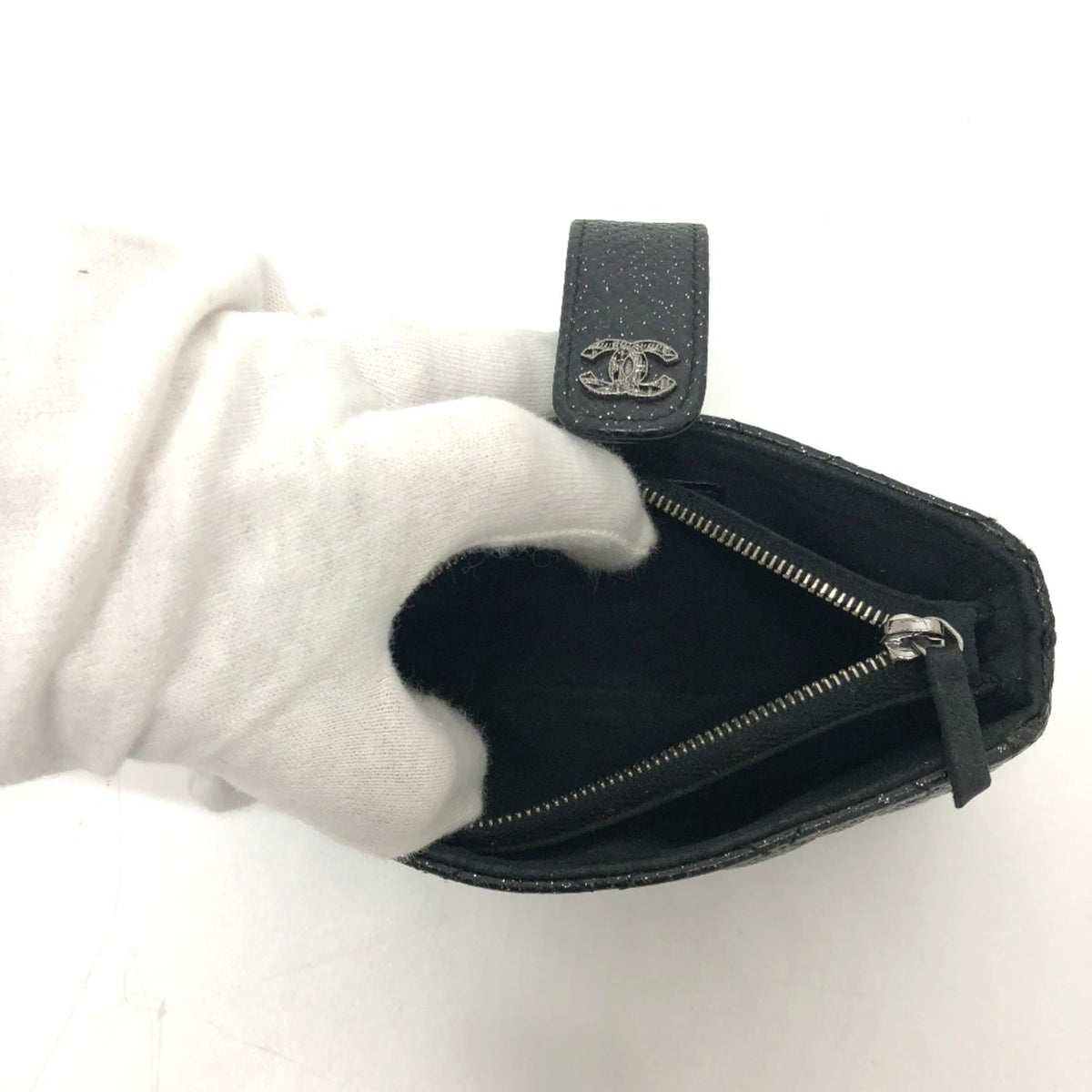 Chanel Black Leather Pouch (Pre-Owned)