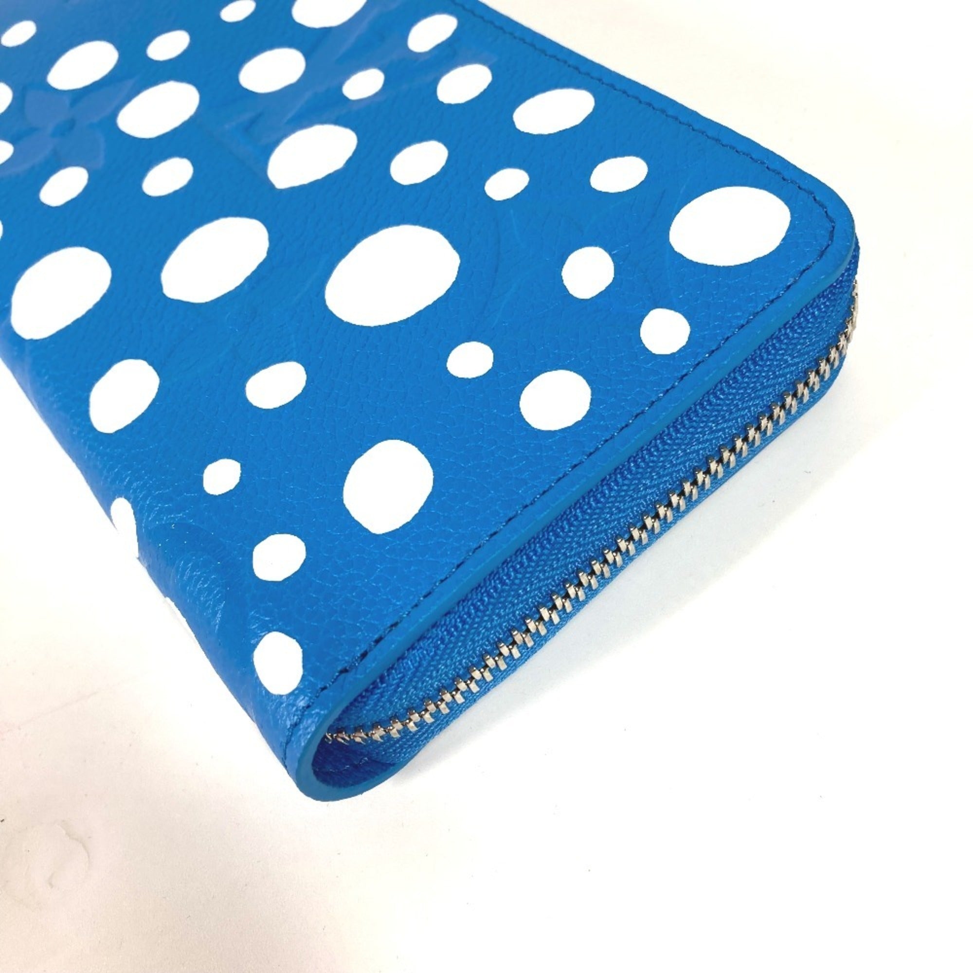 Louis Vuitton Monogram Empreinte Blue White Monogram Empreinte Wallet (Bi-Fold) (Pre-Owned)
