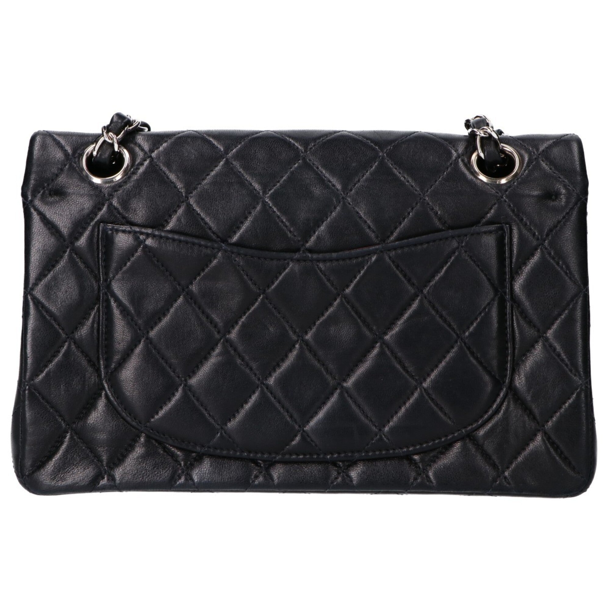 Chanel Matelasse Black Leather Shoulder Bag (Pre-Owned)