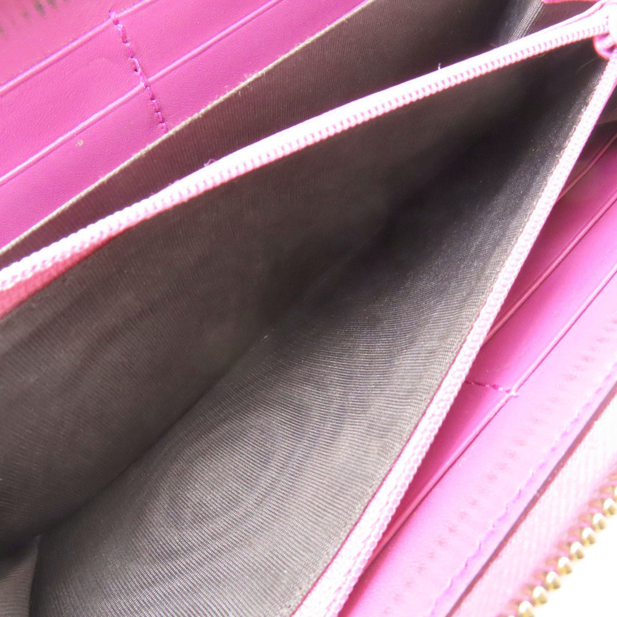Gucci Pink Leather Long Wallet (Bi-Fold) (Pre-Owned)