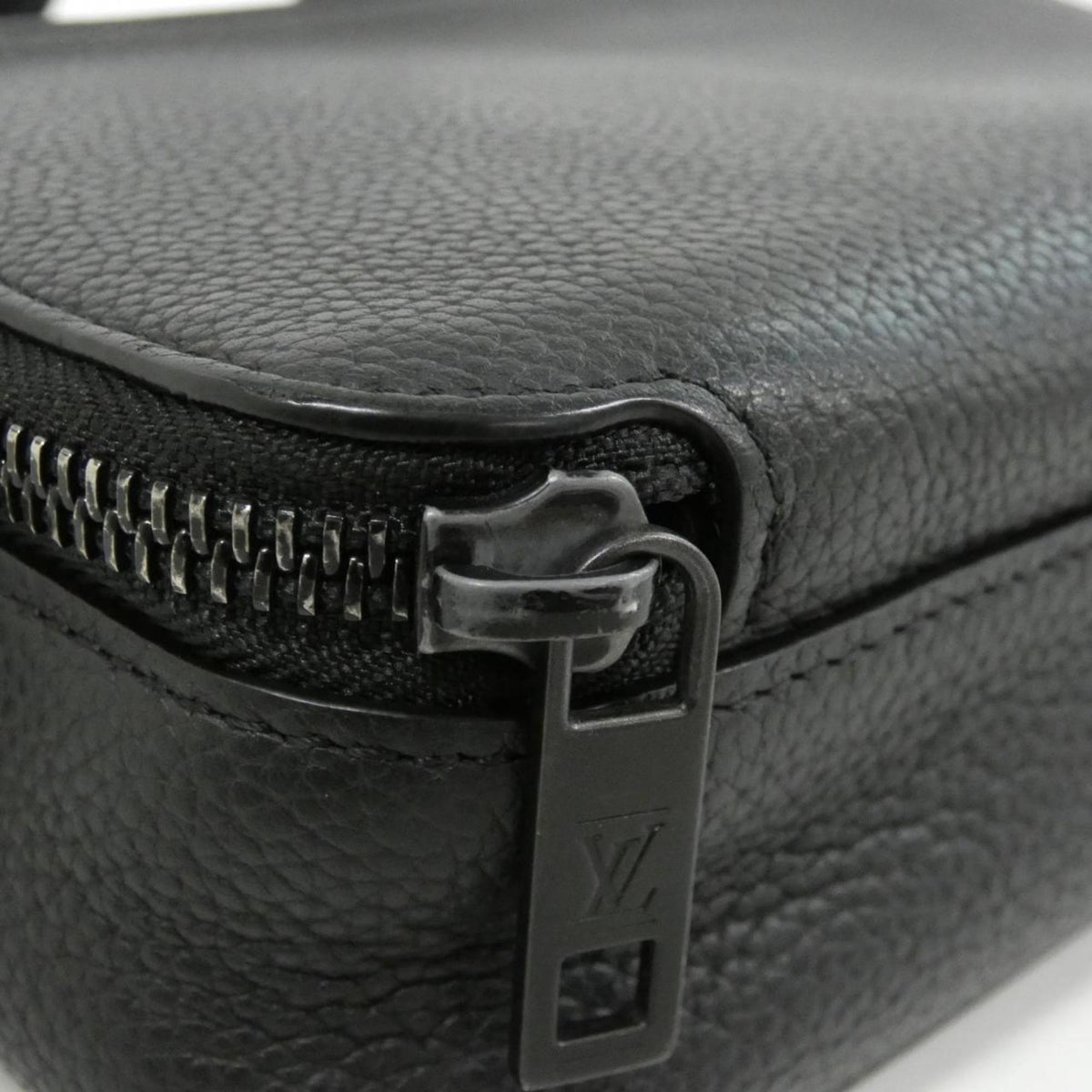 Louis Vuitton Black Leather Shoulder Bag (Pre-Owned)