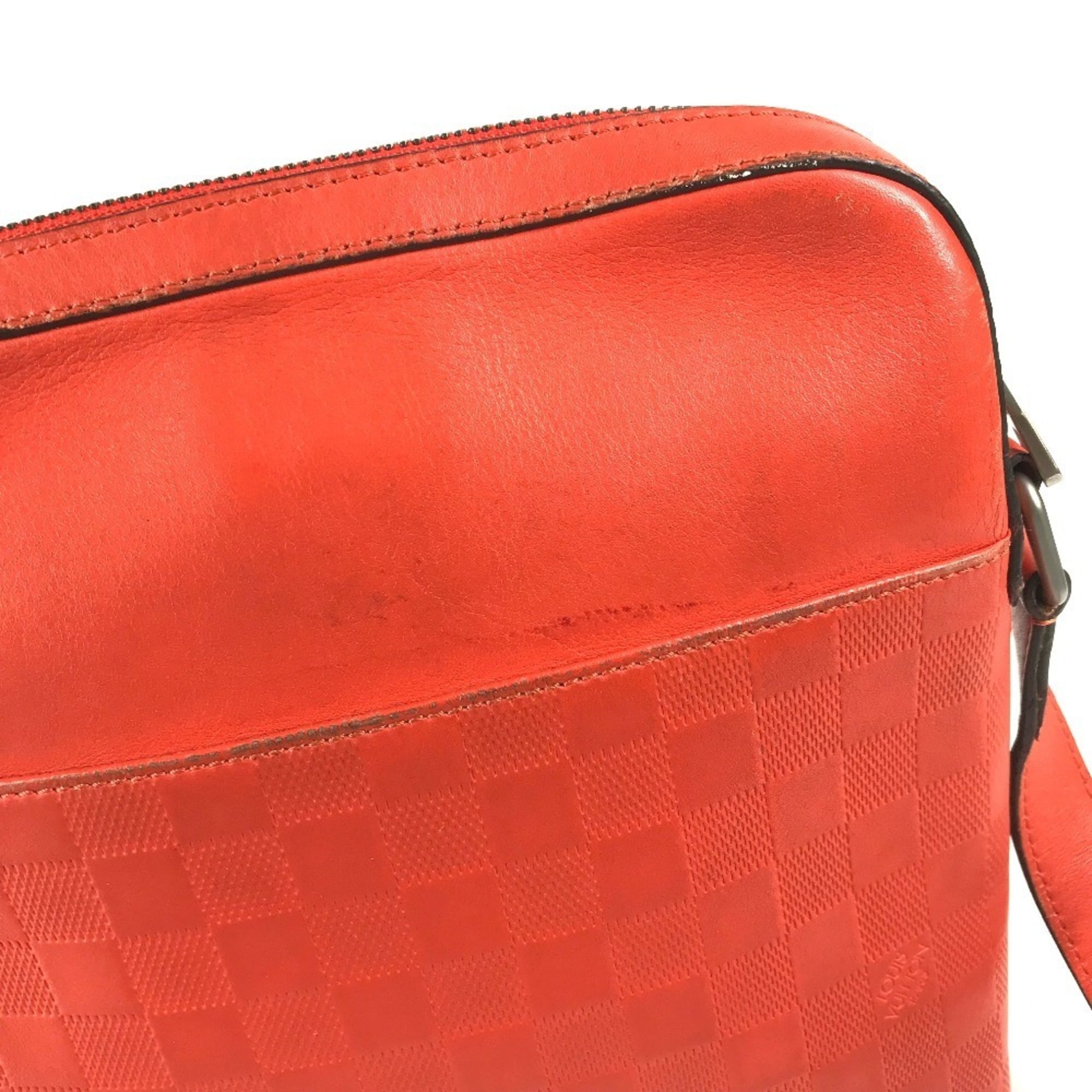Louis Vuitton Red Color Damier Infini Leather Pochette Shoulder Bag (Pre-Owned)