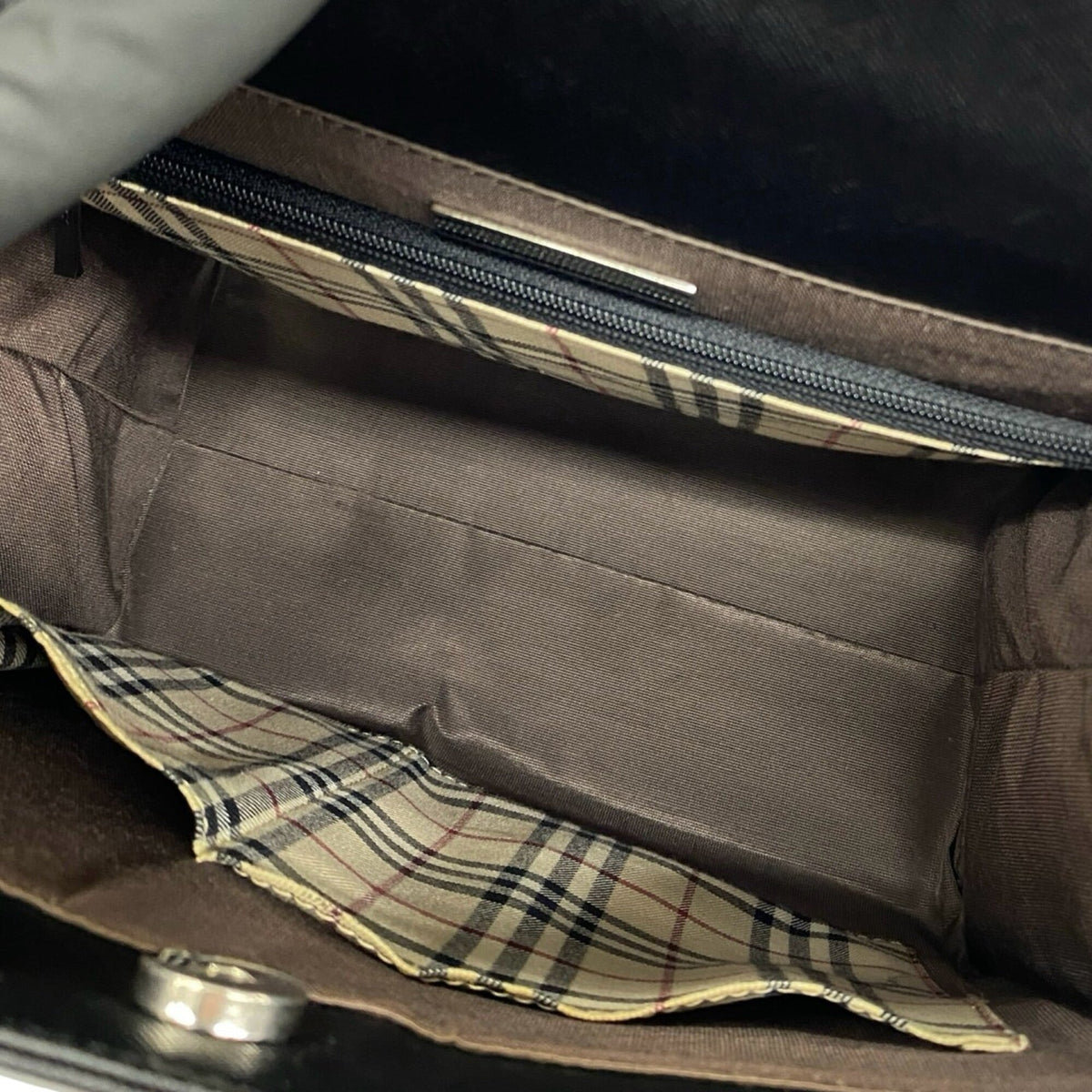 Burberry Black Leather Handbag Tote Bag (Pre-Owned)